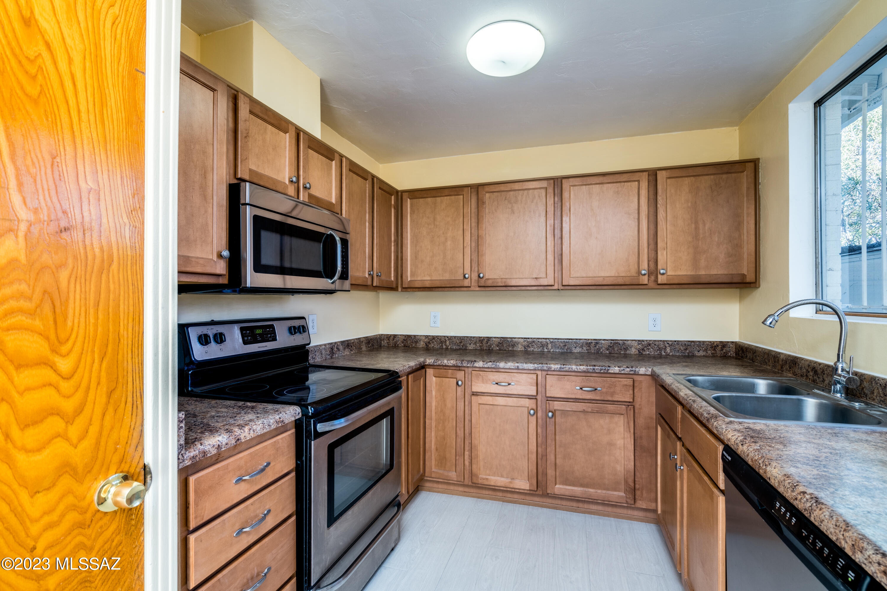 Sambee Gardens - Residential