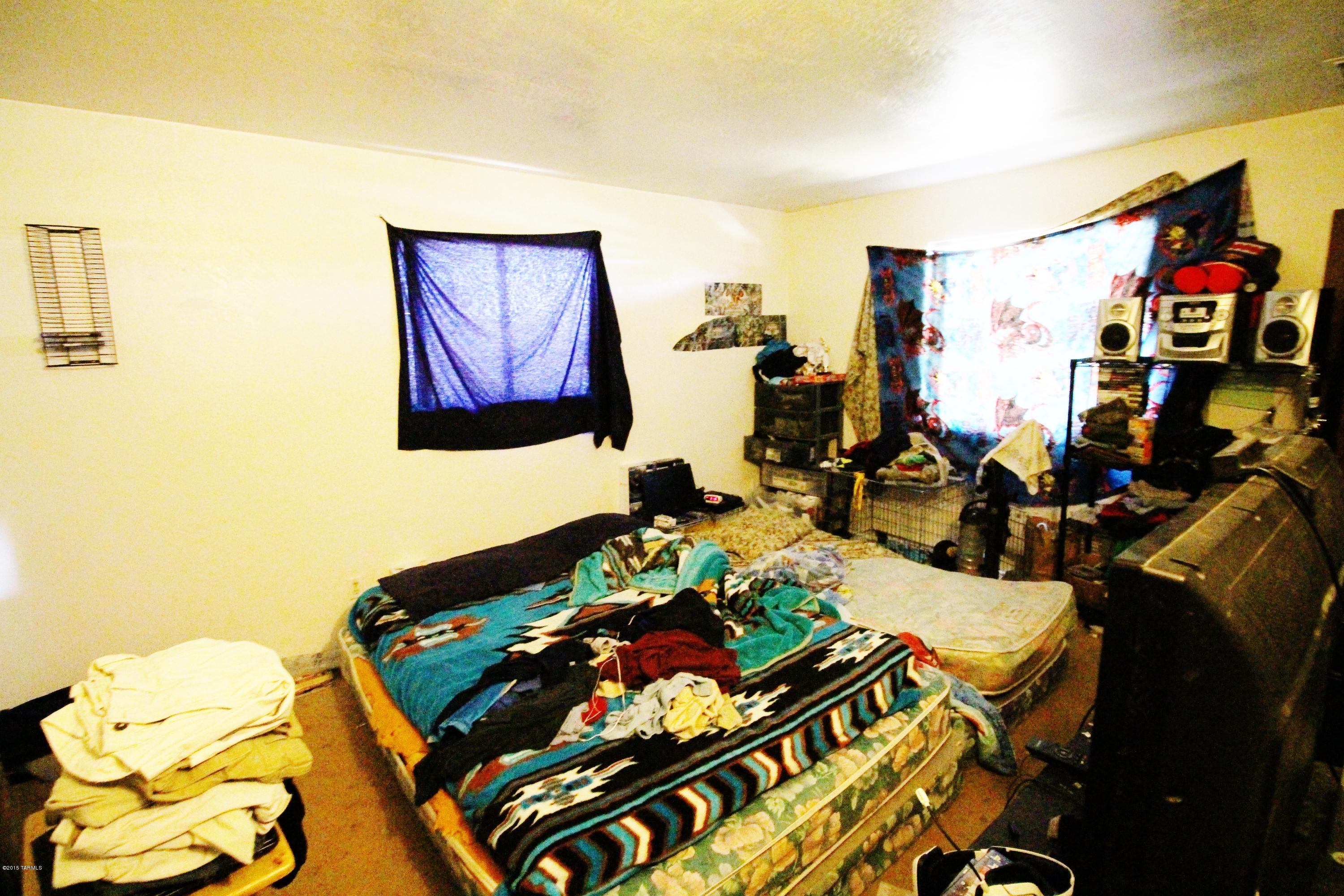Unsubdivided - Residential Income