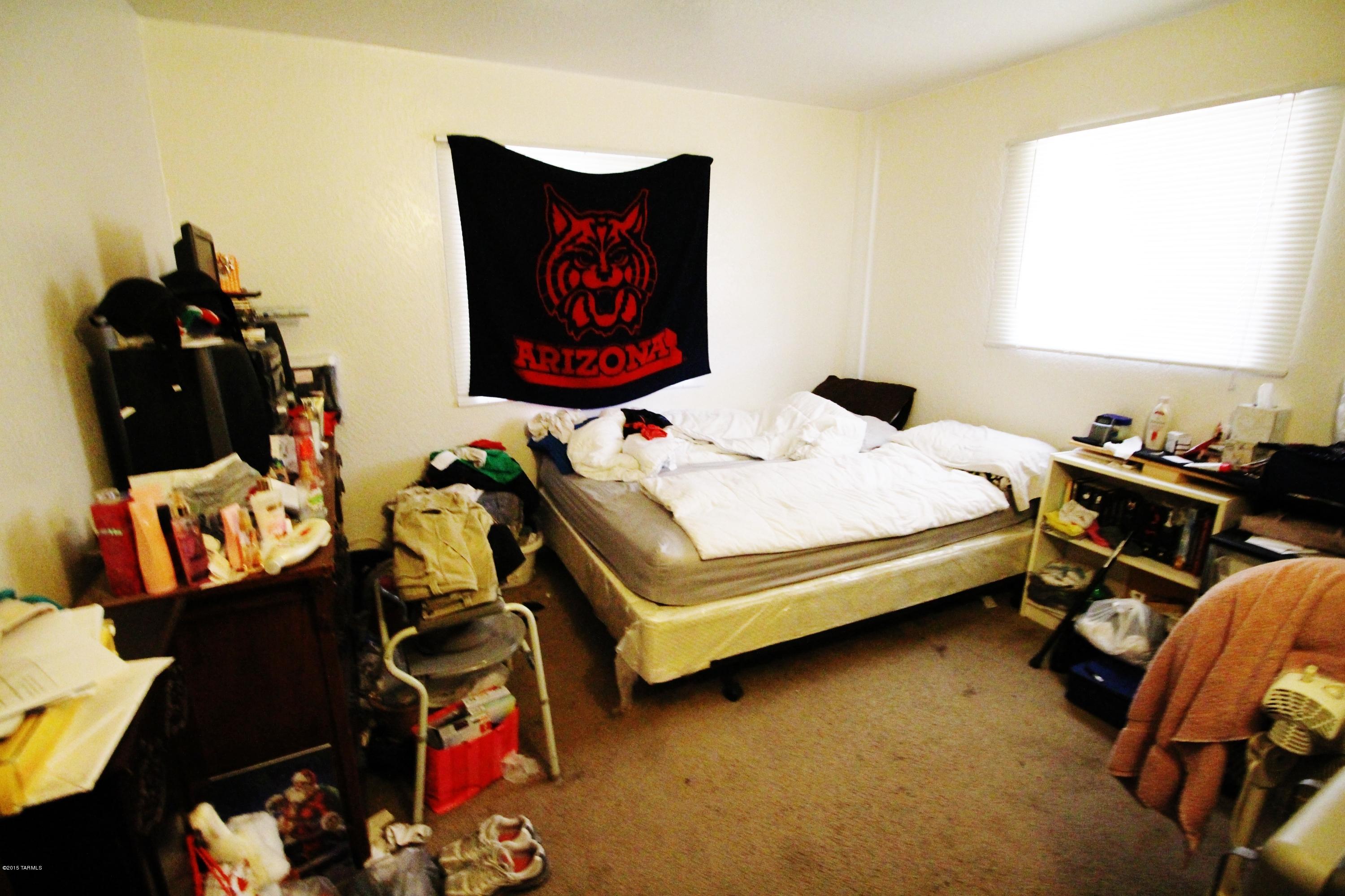 Unsubdivided - Residential Income