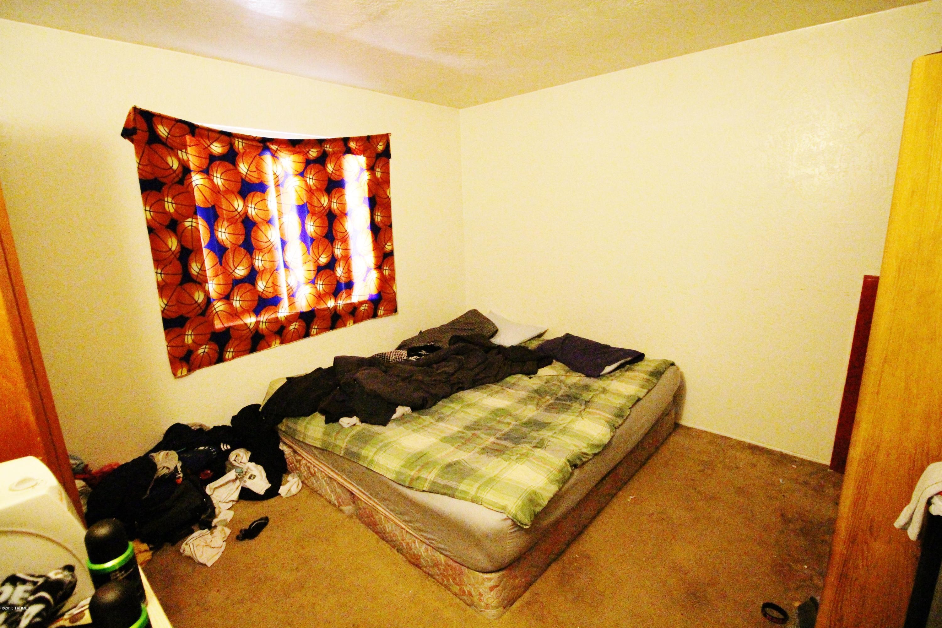 Unsubdivided - Residential Income