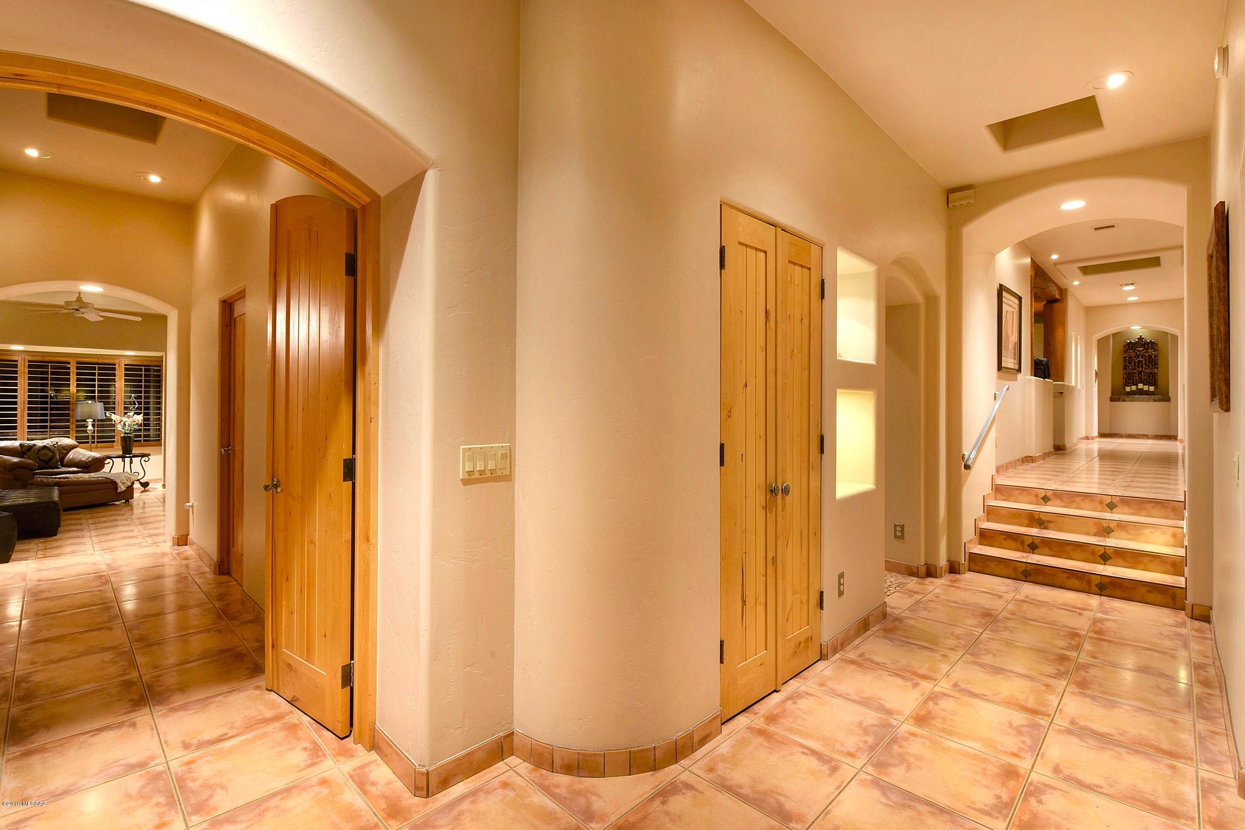 Los Arroyos Del Oeste (1-84) - Residential