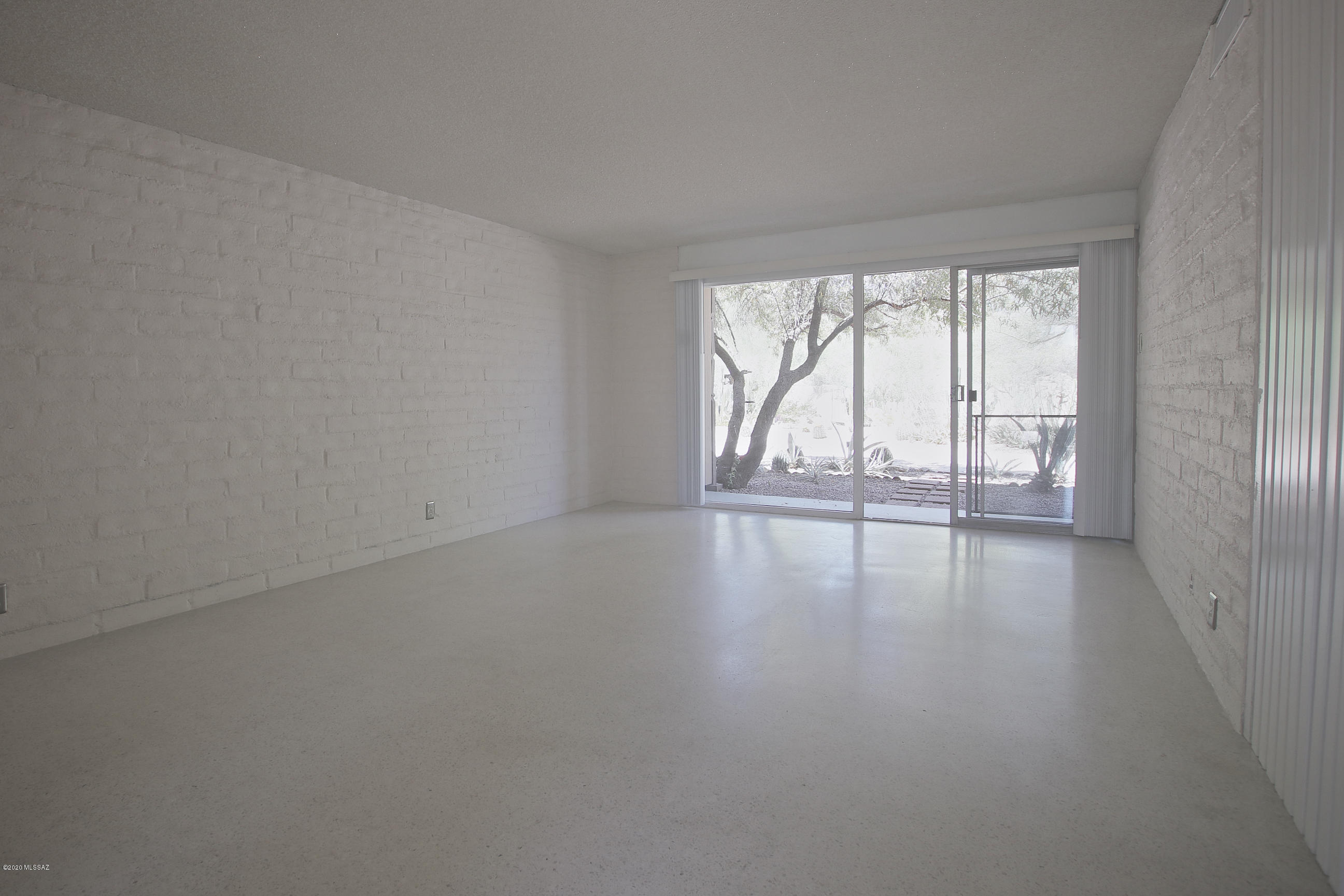 Cancha Del Golf - Residential