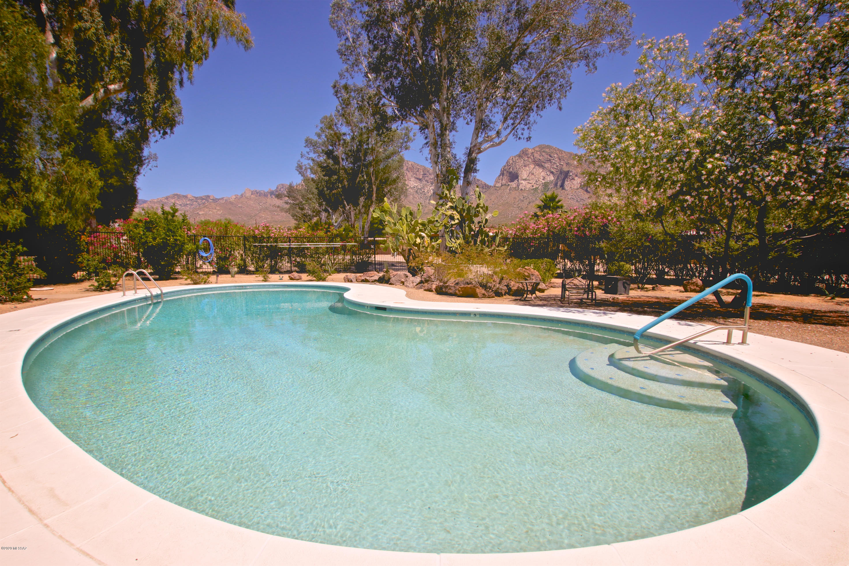 Cancha Del Golf - Residential
