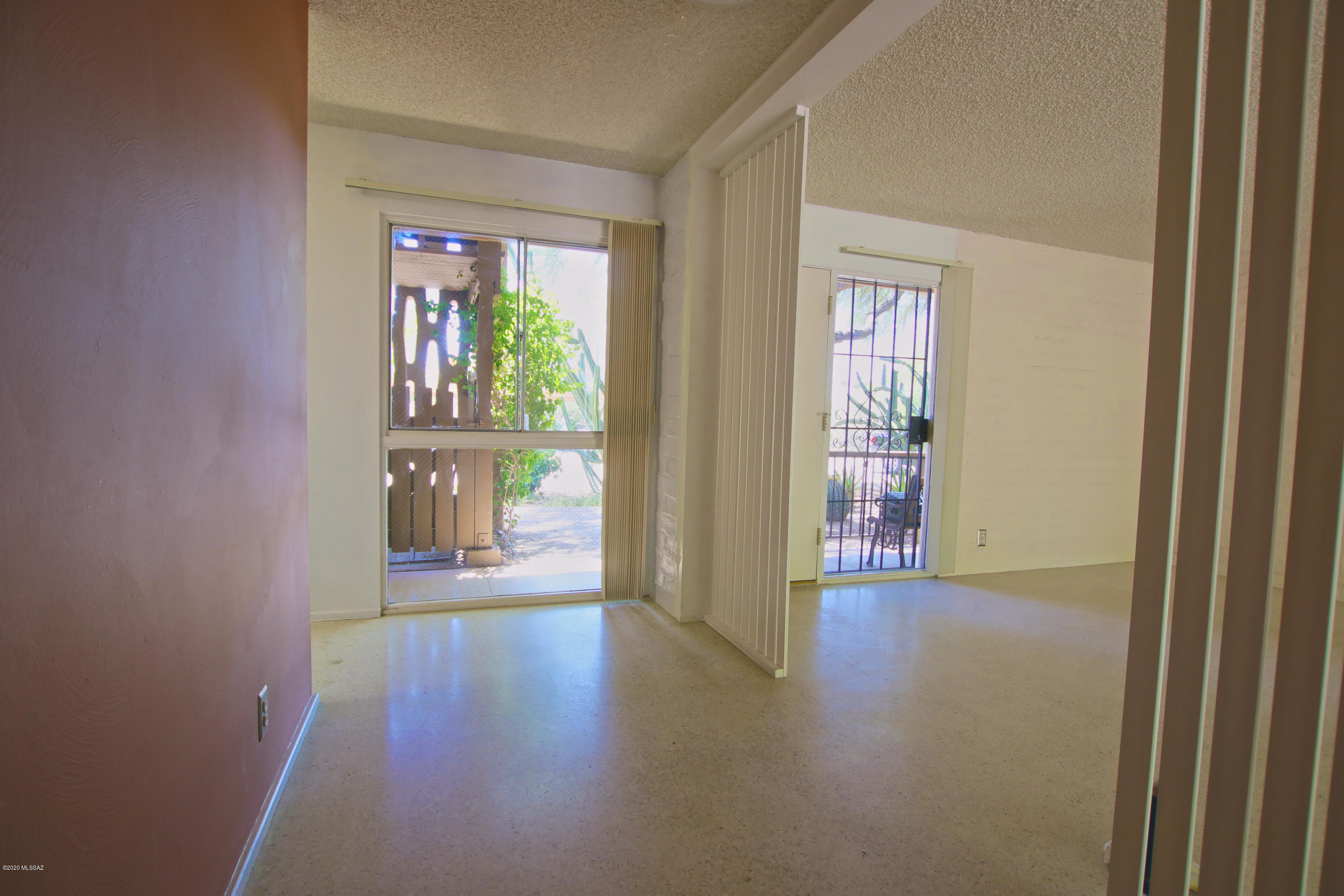 Cancha Del Golf - Residential