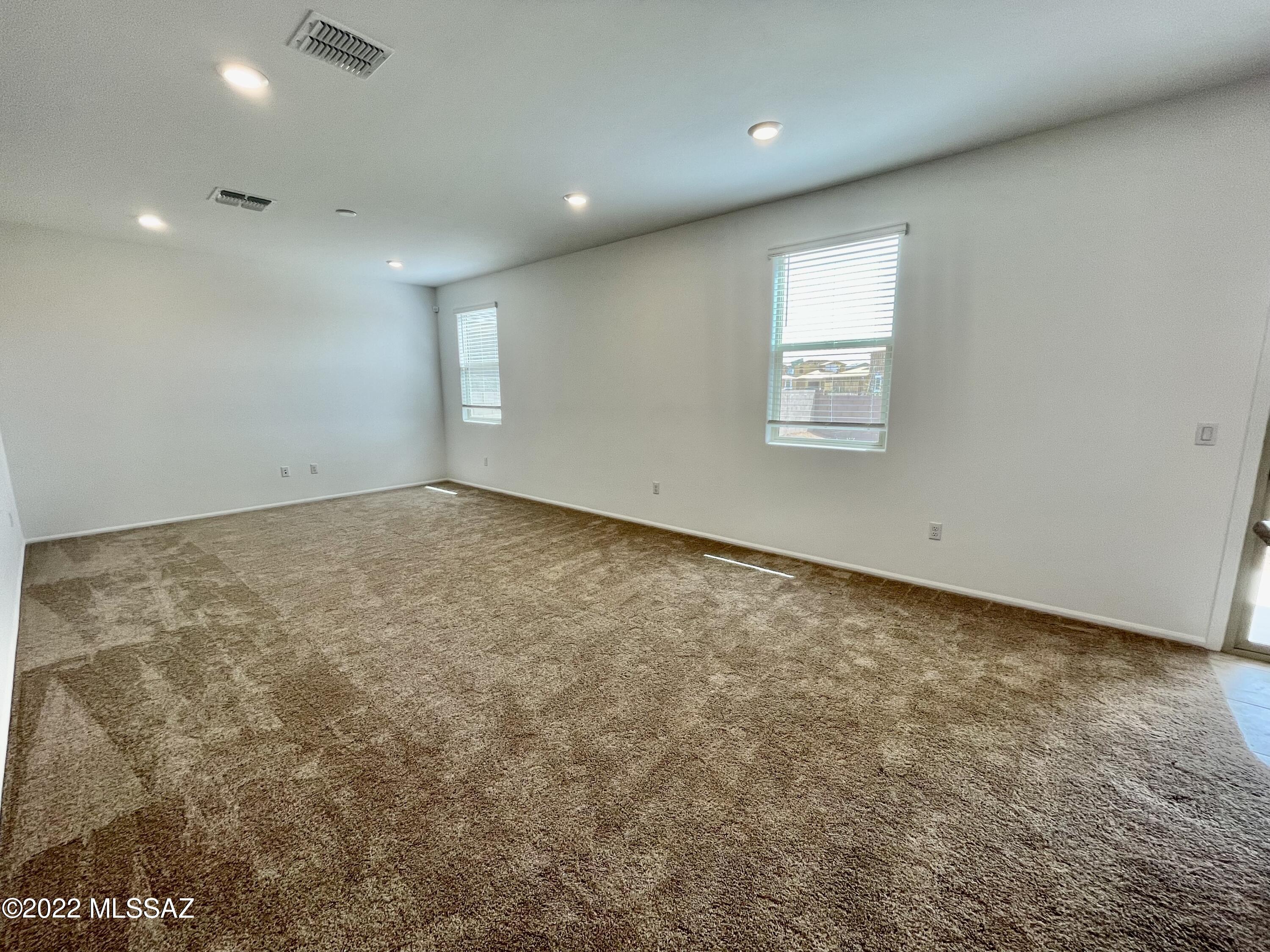 Valencia - Residential Lease