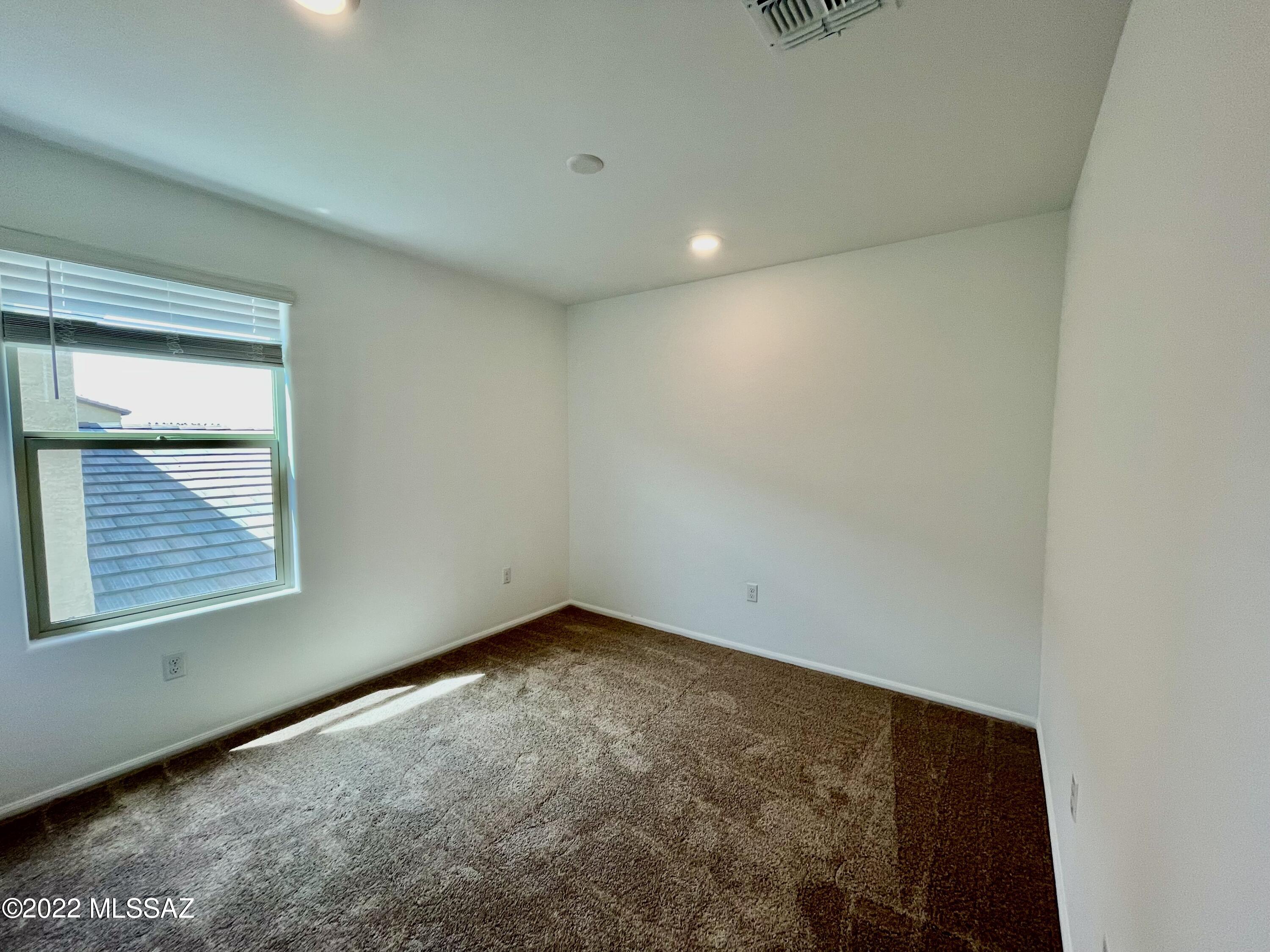 Valencia - Residential Lease