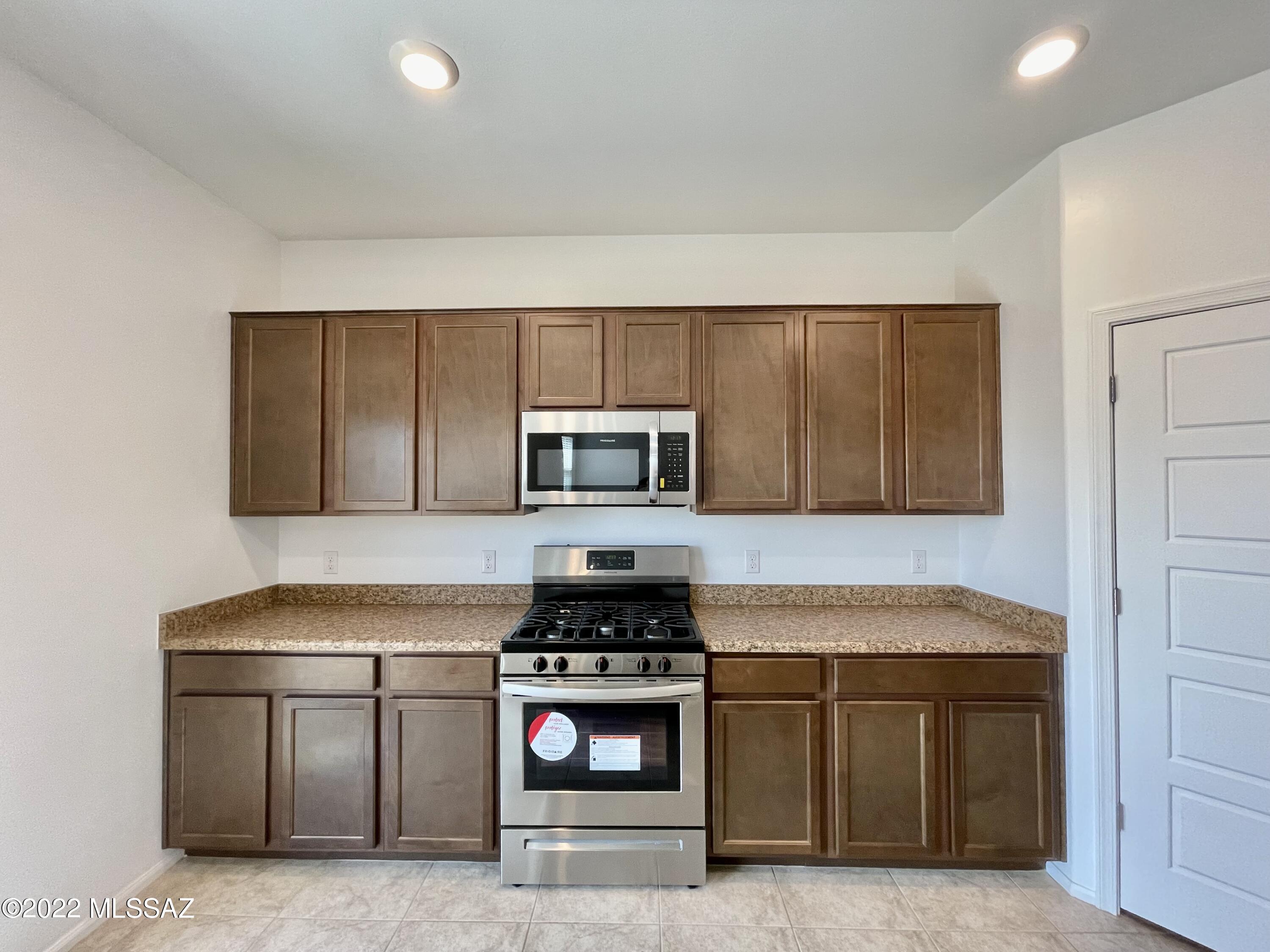 Valencia - Residential Lease