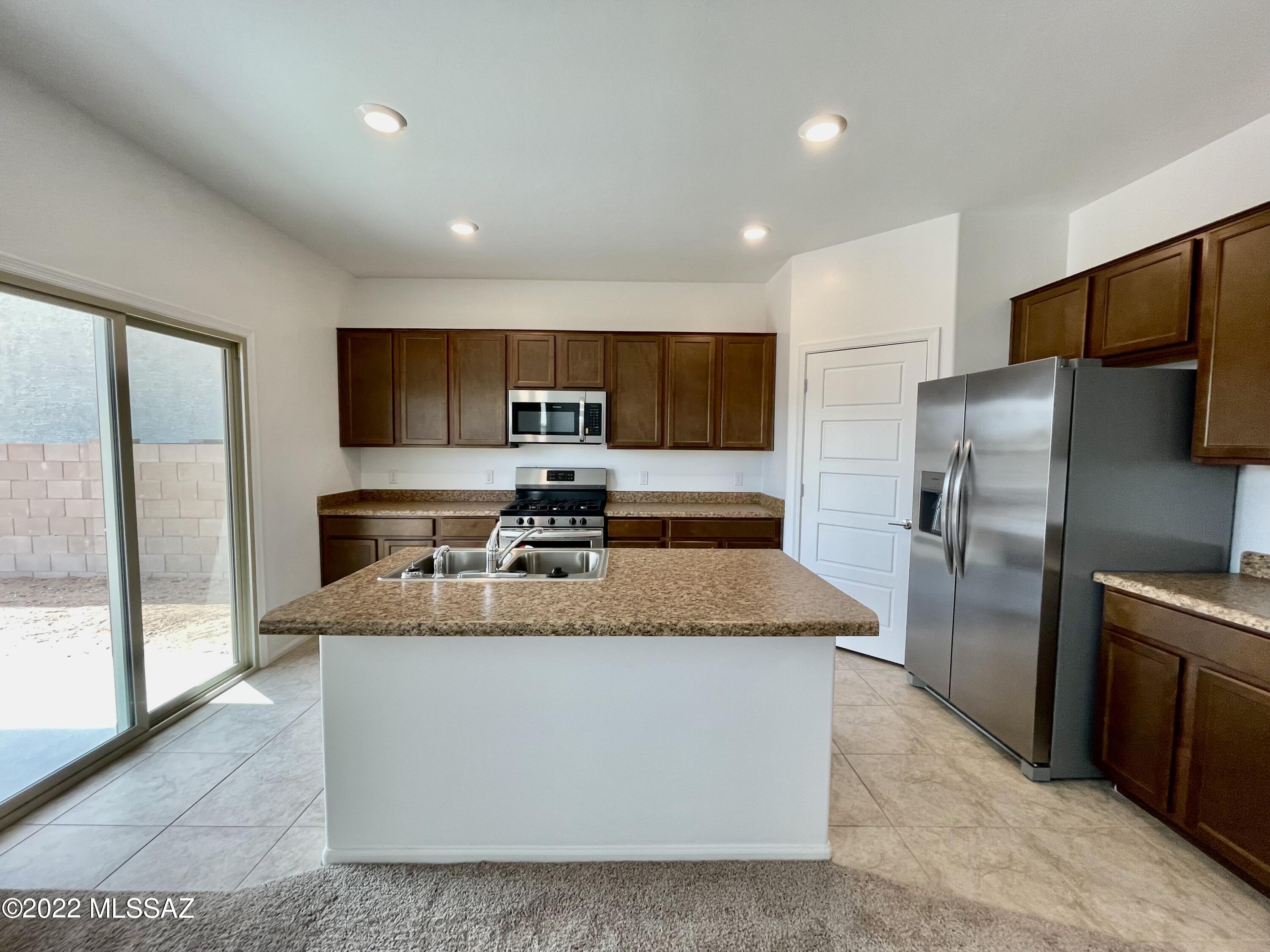 Valencia - Residential Lease