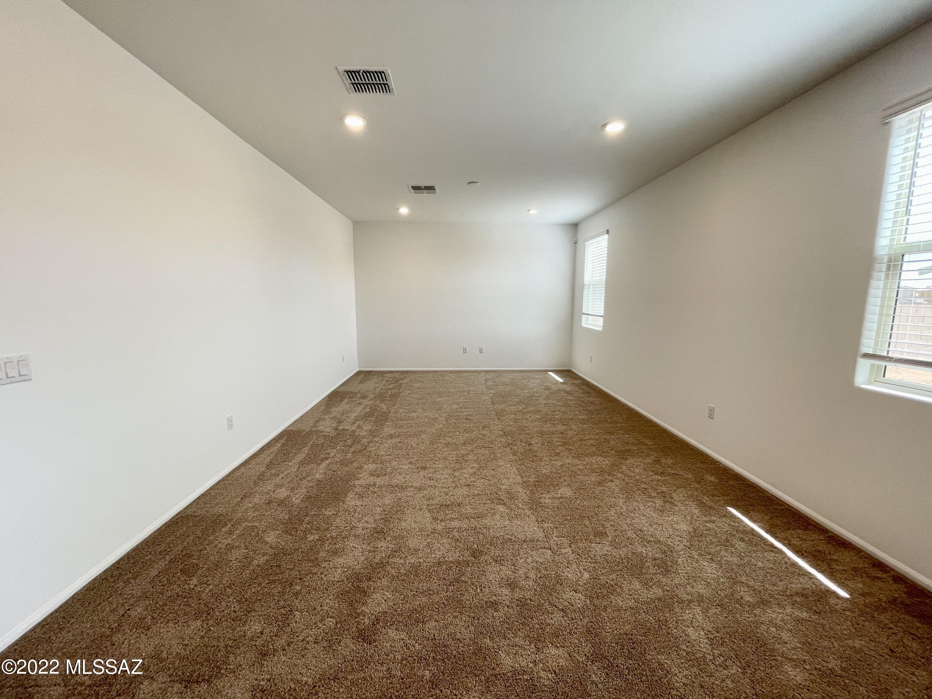 Valencia - Residential Lease