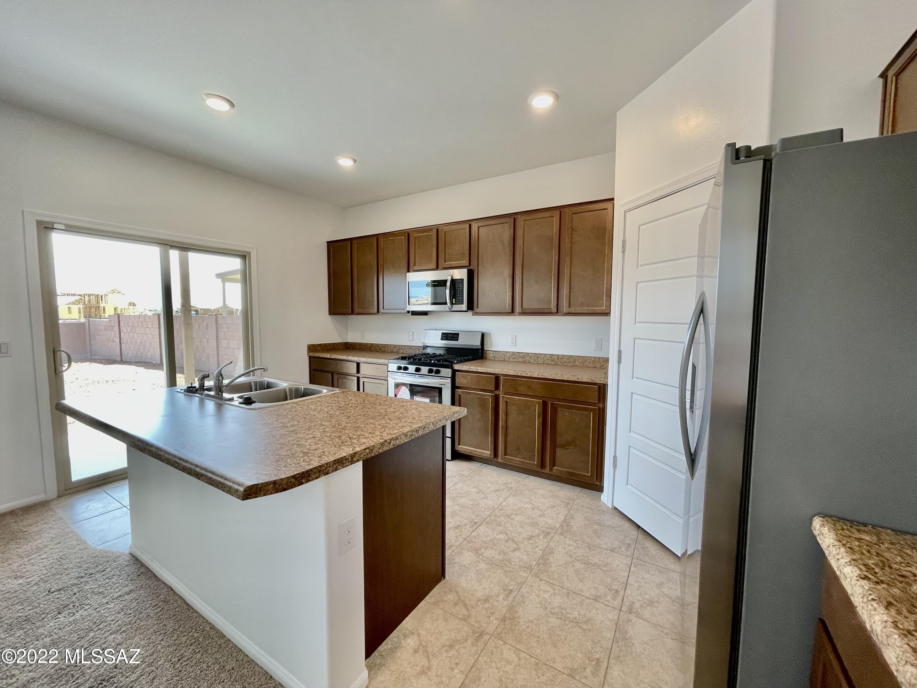 Valencia - Residential Lease