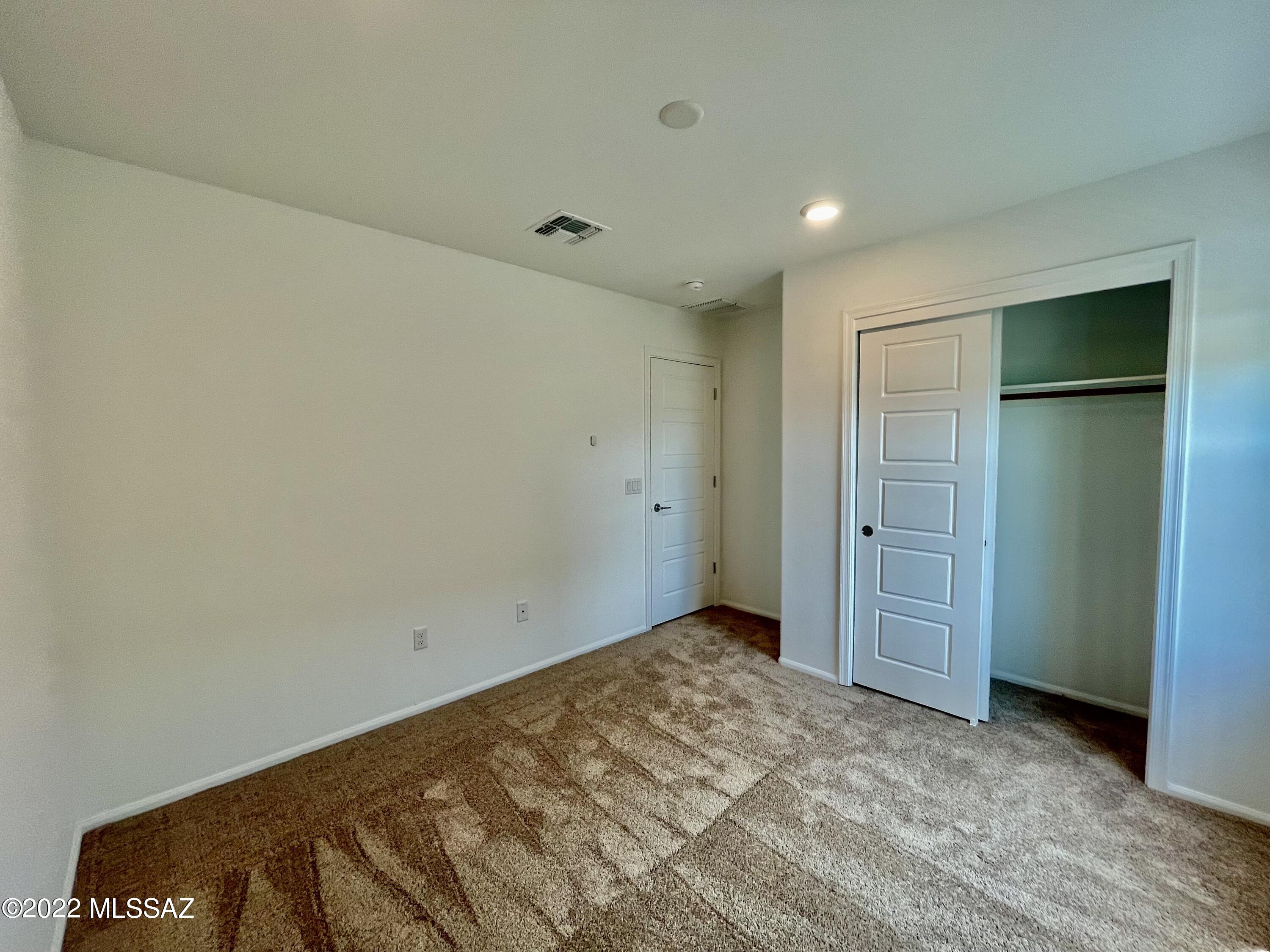Valencia - Residential Lease