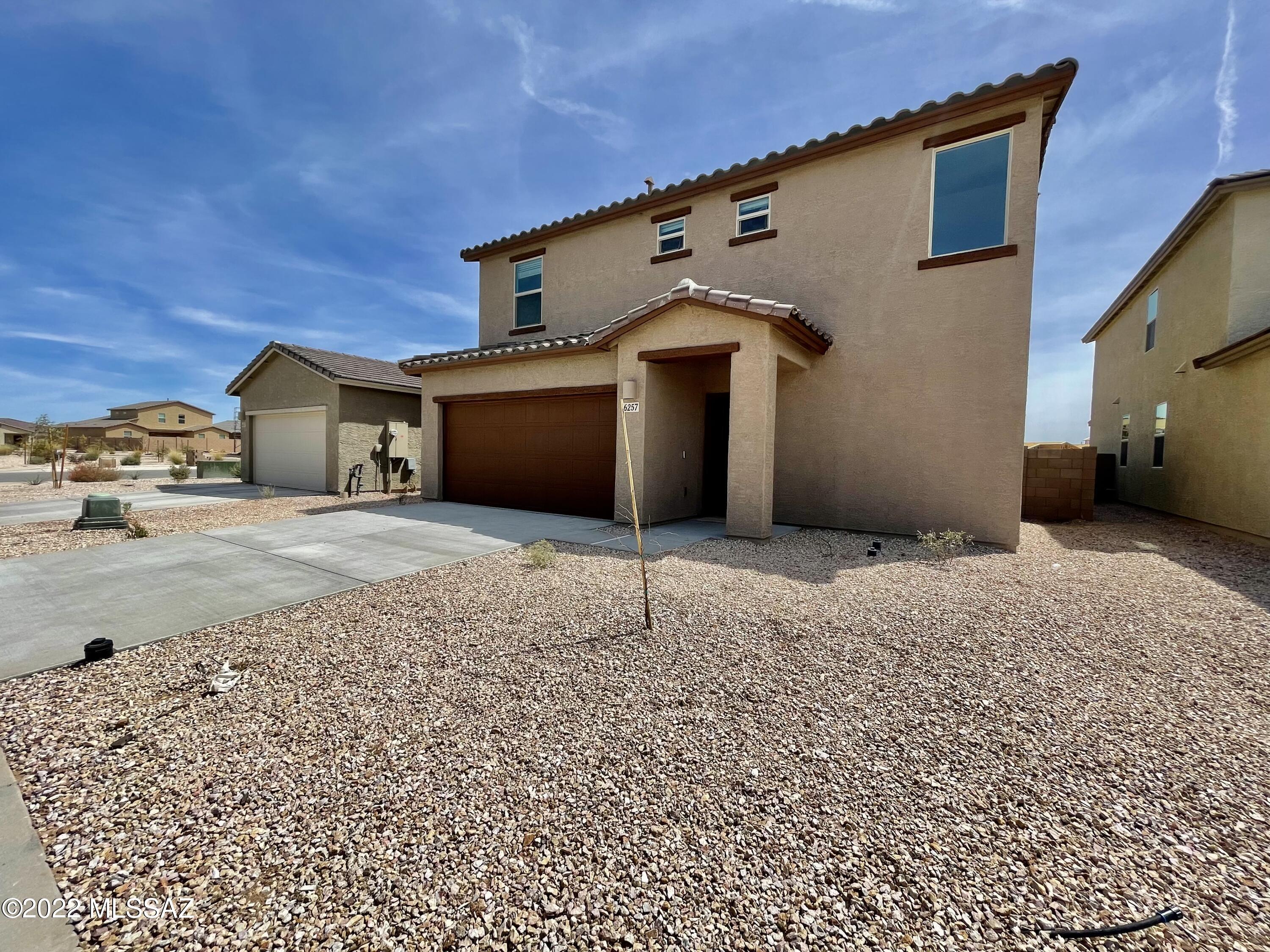 Valencia - Residential Lease