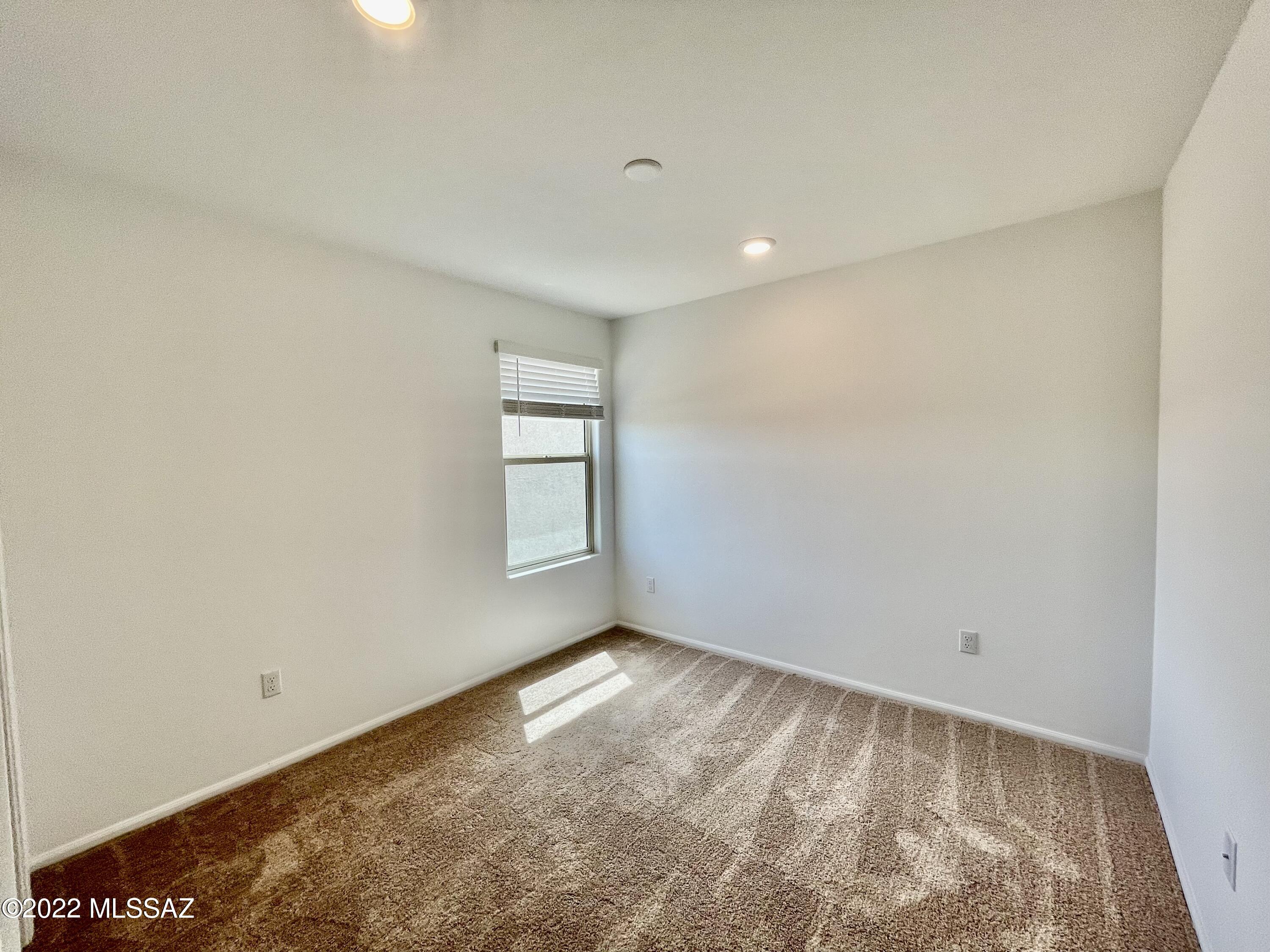 Valencia - Residential Lease