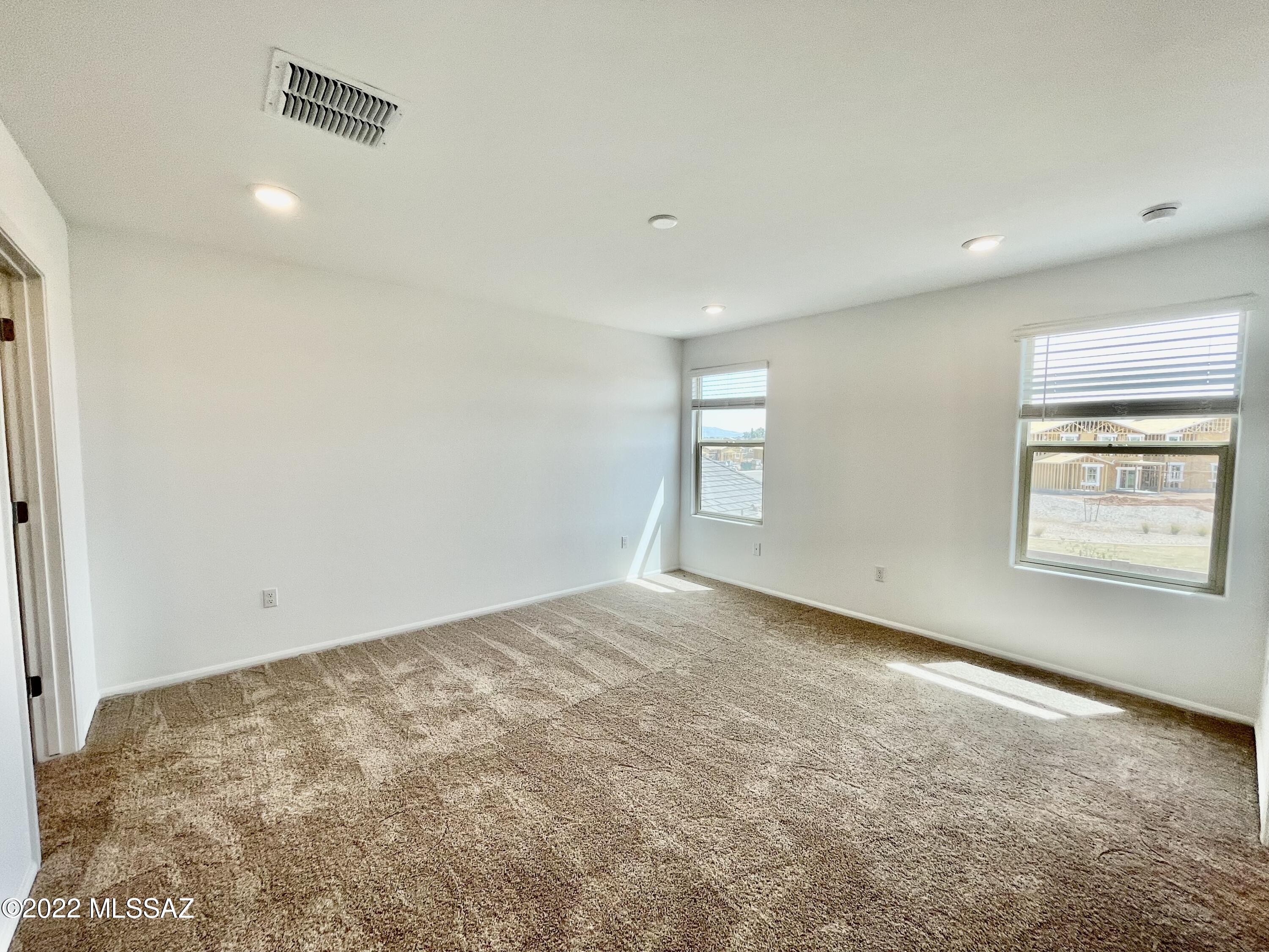 Valencia - Residential Lease