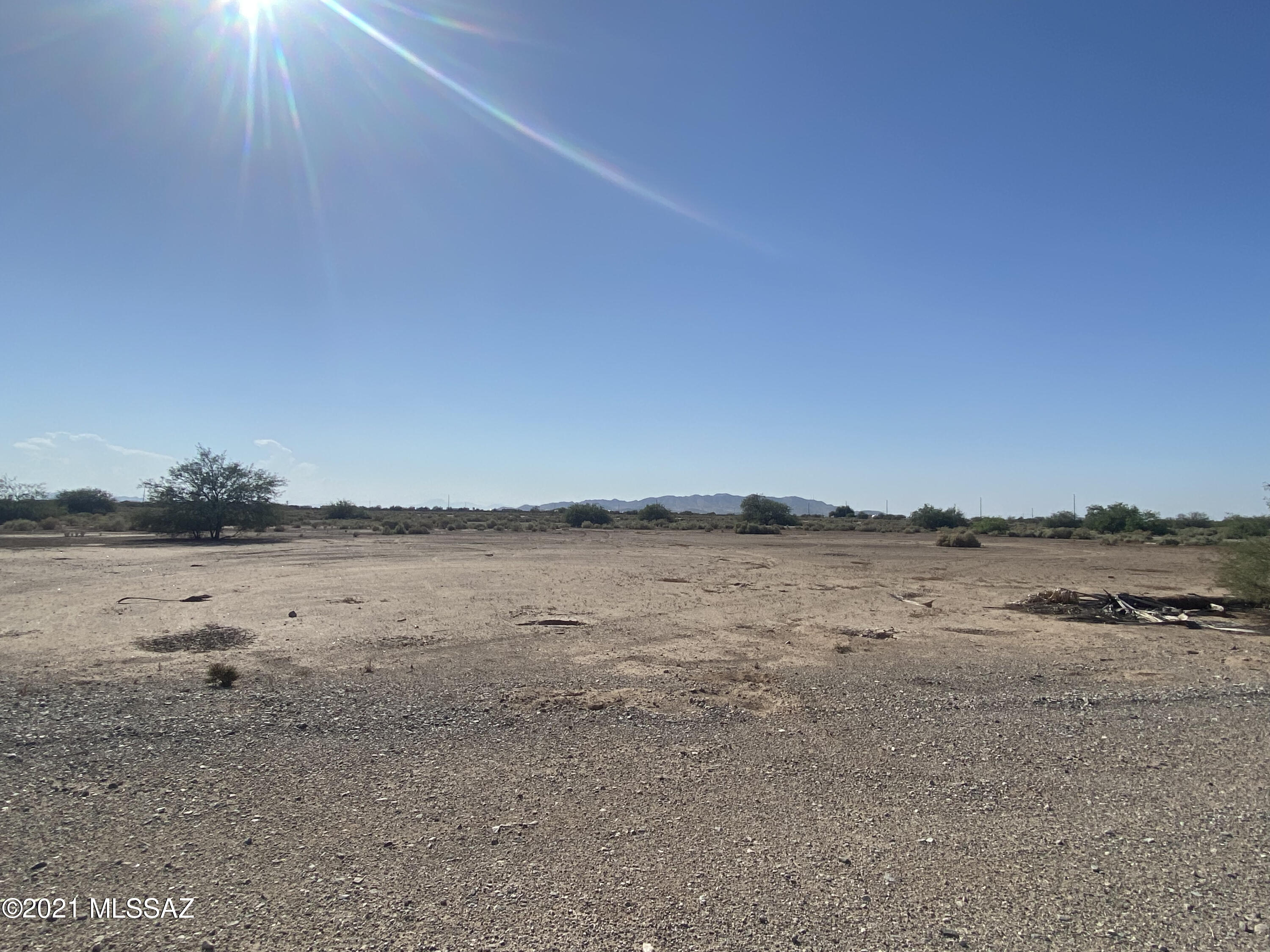 This flat, buildable lot is a blank canvass for your new build or manufactured home. Eloy Public Works utilities are nearby. Close to schools, the businesses on Toltec Road and I-10 Exit 203. Nice lot in planned neighborhood waiting for development.