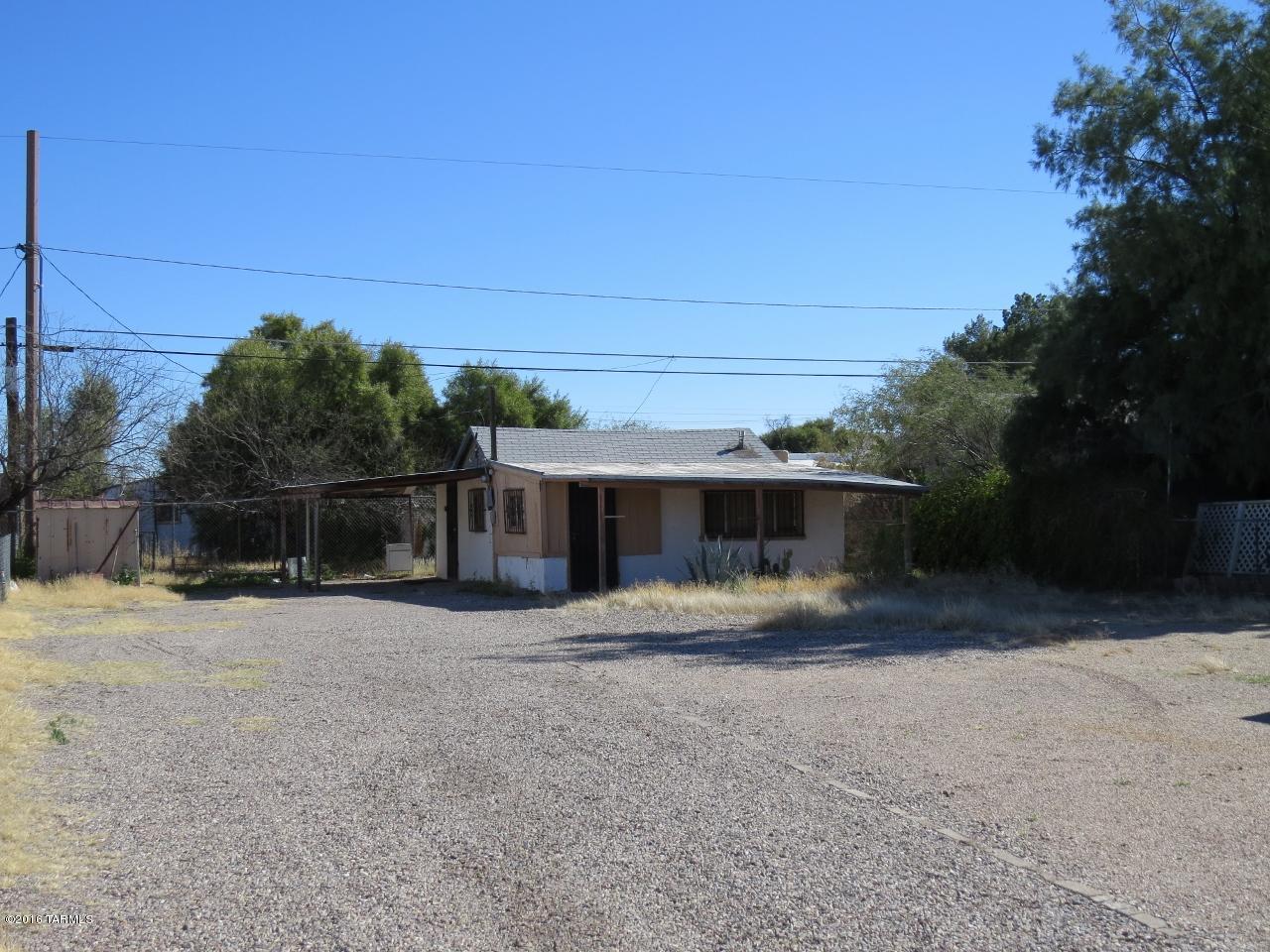 Great opportunity in National City! Needs some TLC but you won't beat the price. One bedroom home on large lot. Median sales price for the past year in neighborhood was $70,000. Not a short sale or foreclosure!