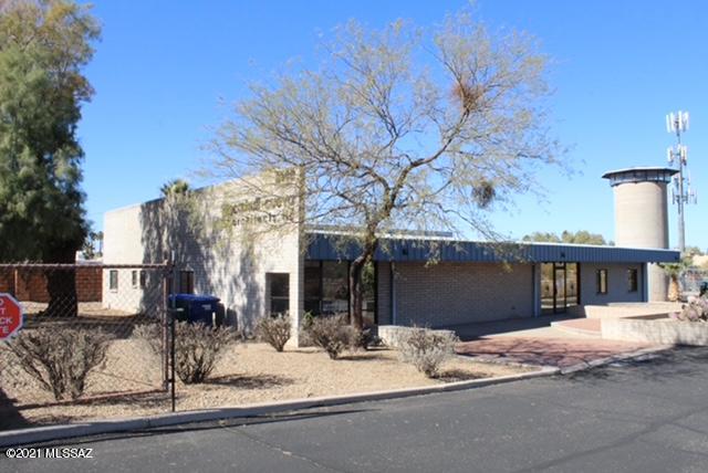 Excellent single or double tenant office space with very large parking lot.
Unique feature: The last historical cement silo on the property. (NO Value but cool).
Space presently listed on a month to month. 
Property is in good condition and well maintained. The tower to the rear has been sold and there will be an easement to the tower site across the parking lot.