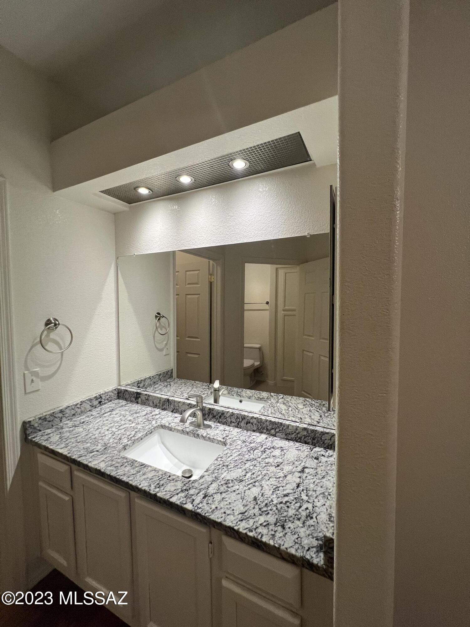 Pinnacle Canyon Condominium - Residential Lease