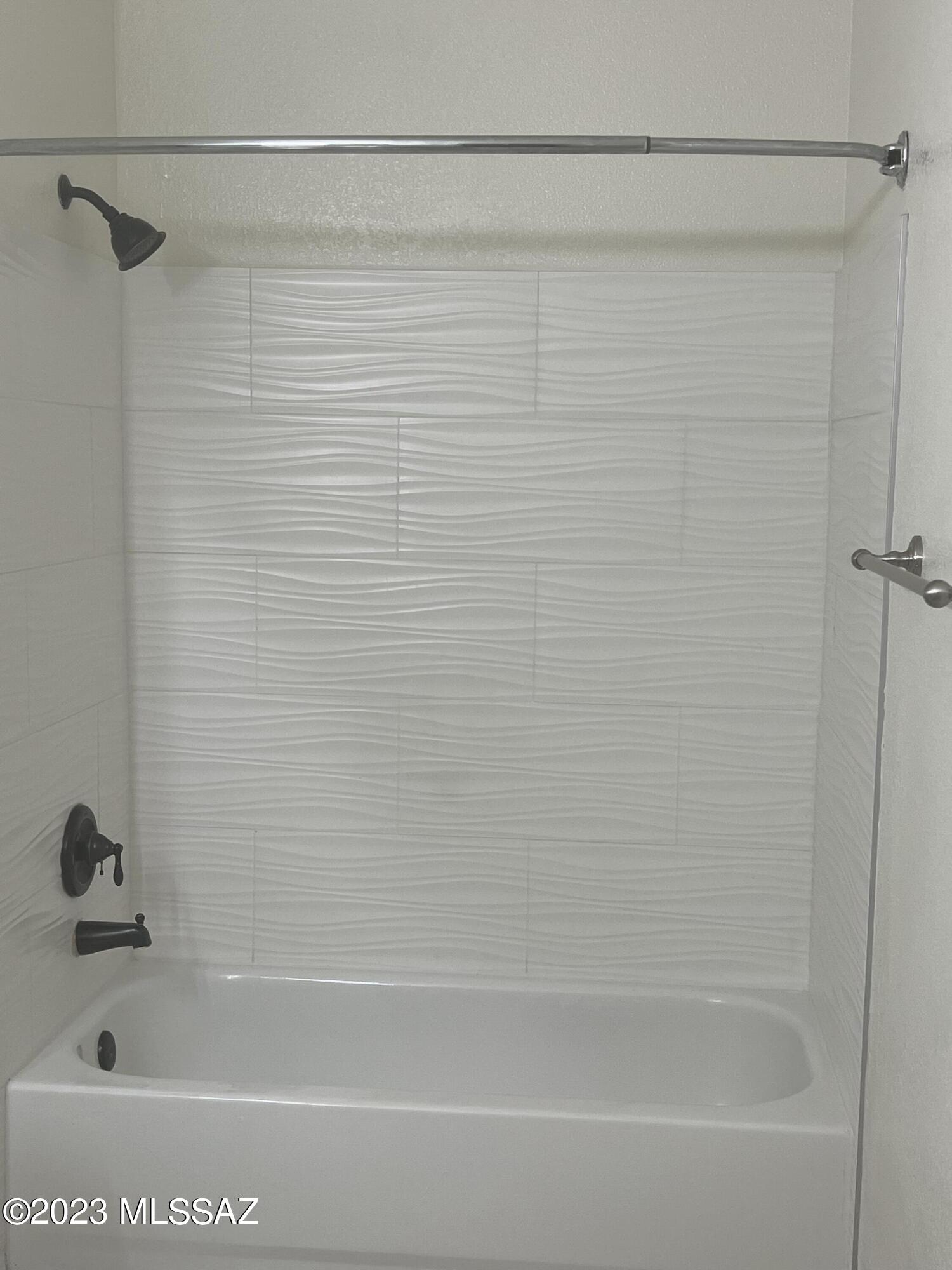 Pinnacle Canyon Condominium - Residential Lease