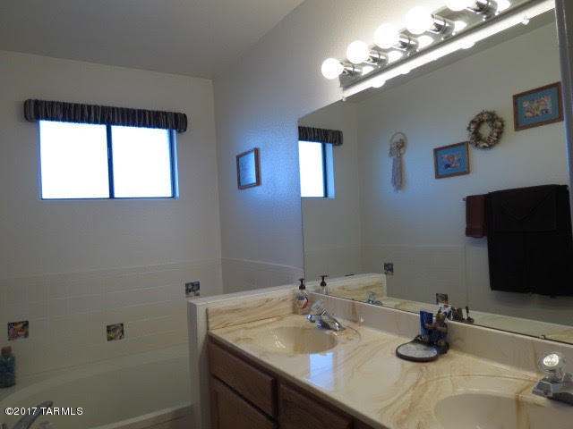 Oak Tree at Midvale (520-620) - Residential