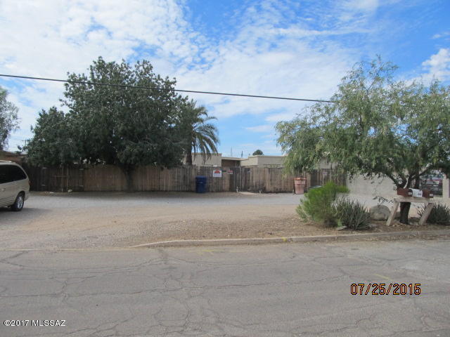 Only shown on Sundays from 2-3:30 pm. Tenants occupy. Recent remodel. Ignore date on pictures, inaccurate. Picture accurate.