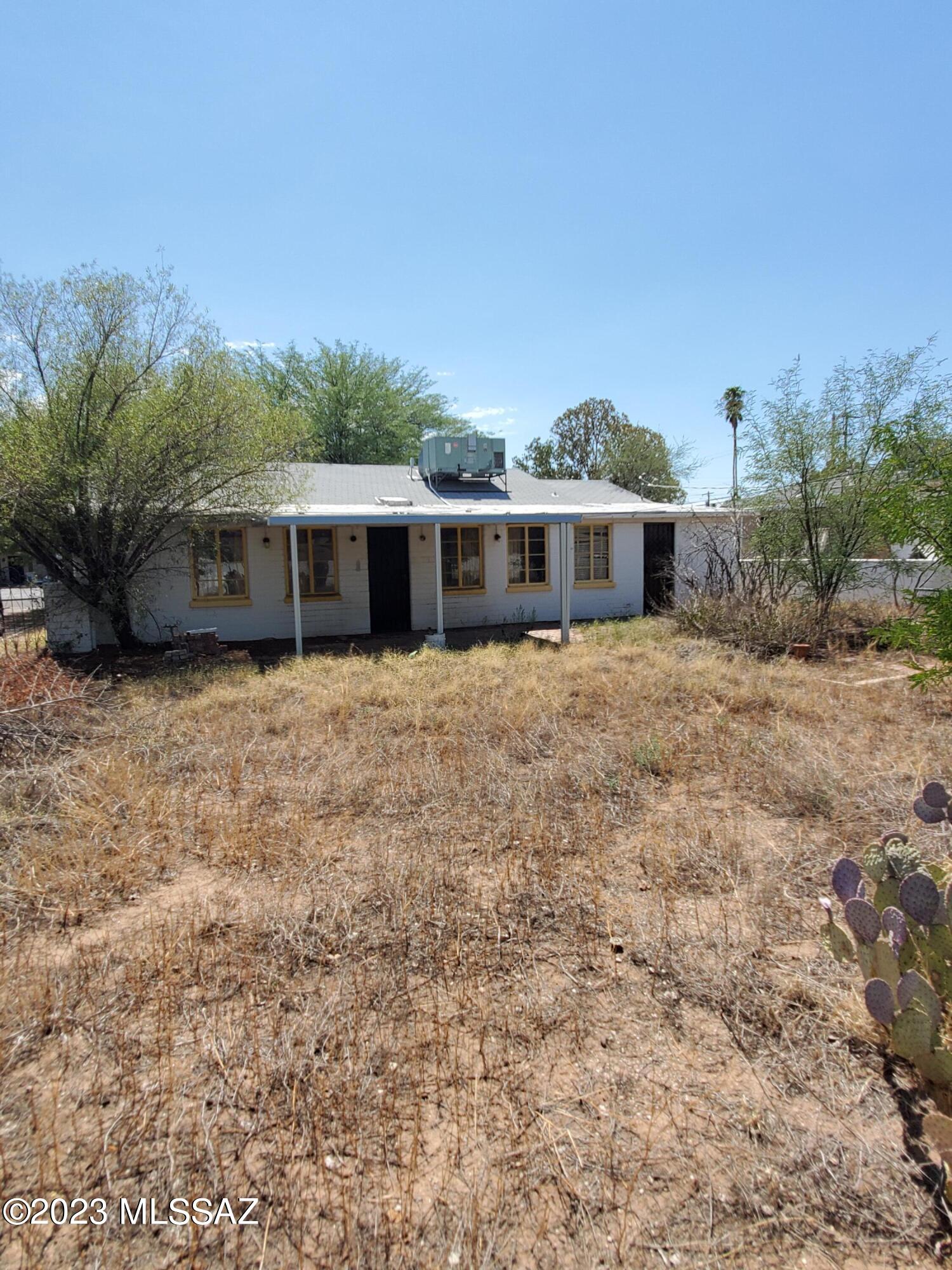 Broadway Manor - Residential