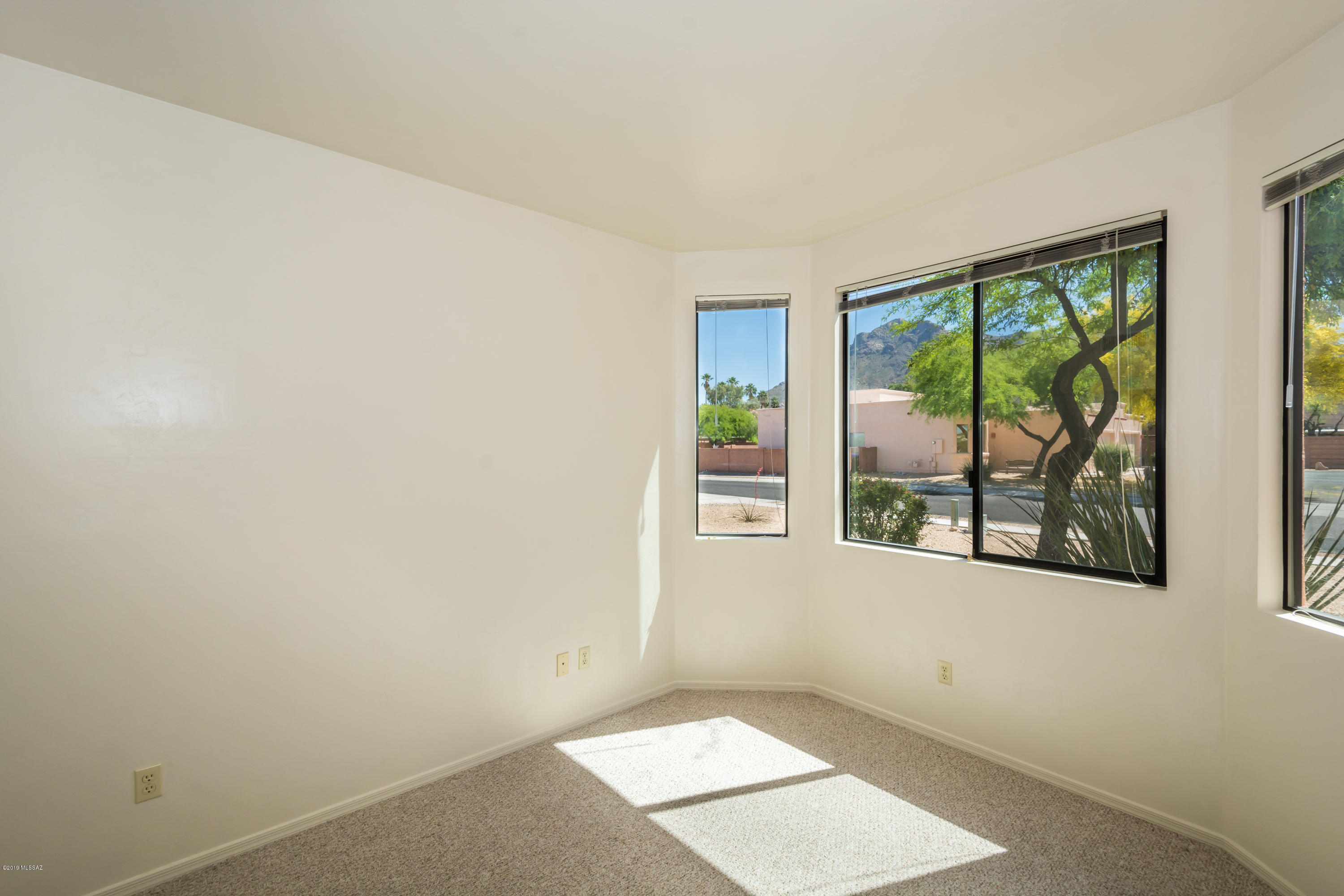 Peppersauce Townhomes(1-21) - Residential