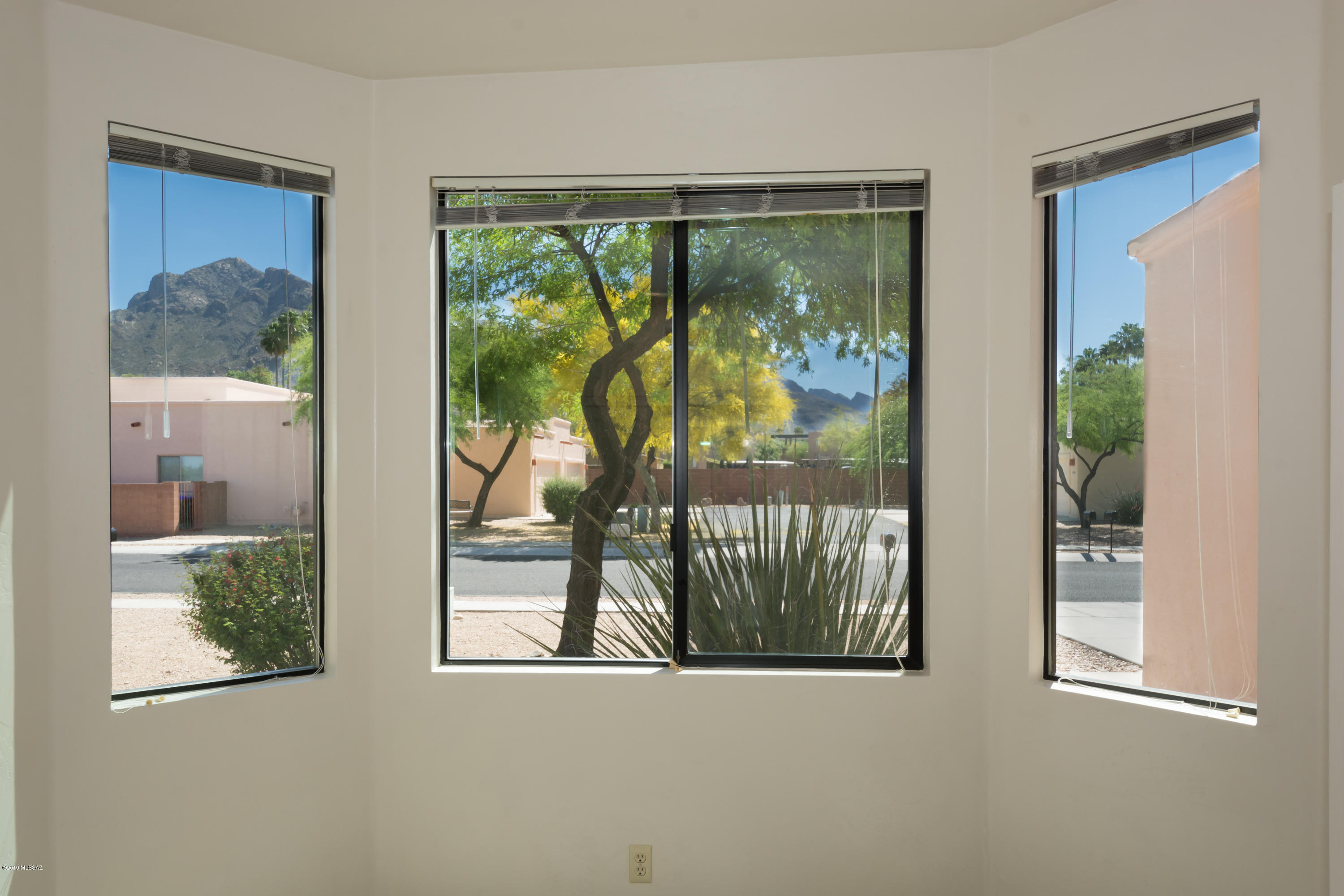 Peppersauce Townhomes(1-21) - Residential