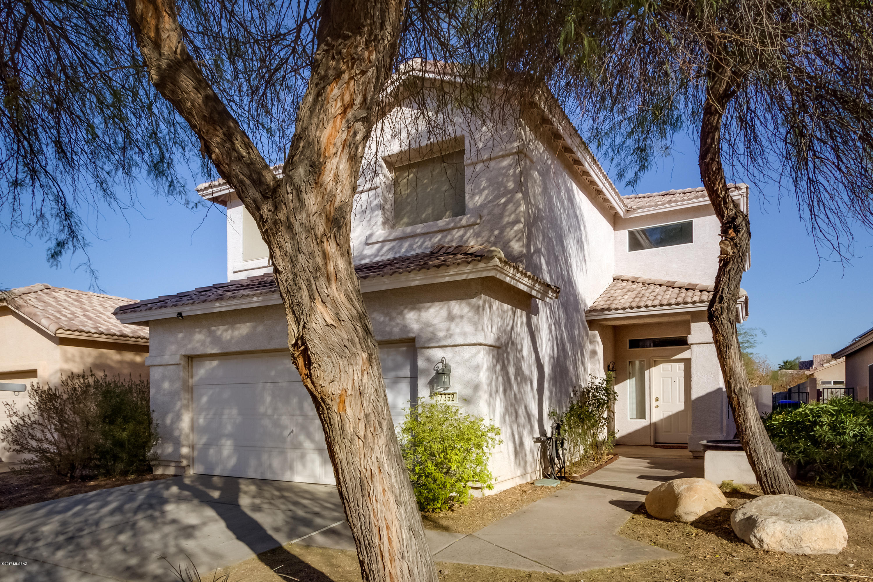 Enjoy easy living in this SOLAR powered (Leased) Move In Ready 4 Bedroom + Loft, 2.5 Bath, Large Kitchen with island, Fireplace in Family Room, Master Suite has separate garden tub and shower. Home is in sought after Continental Ranch Community with pools/spa, parks, schools, river walk, shopping, restaurants, Premium outlet mall, bike lanes, skate park, movie theater, library & EZ access to I-10! At this price, it is an amazing value! Don't wait, schedule a showing today!