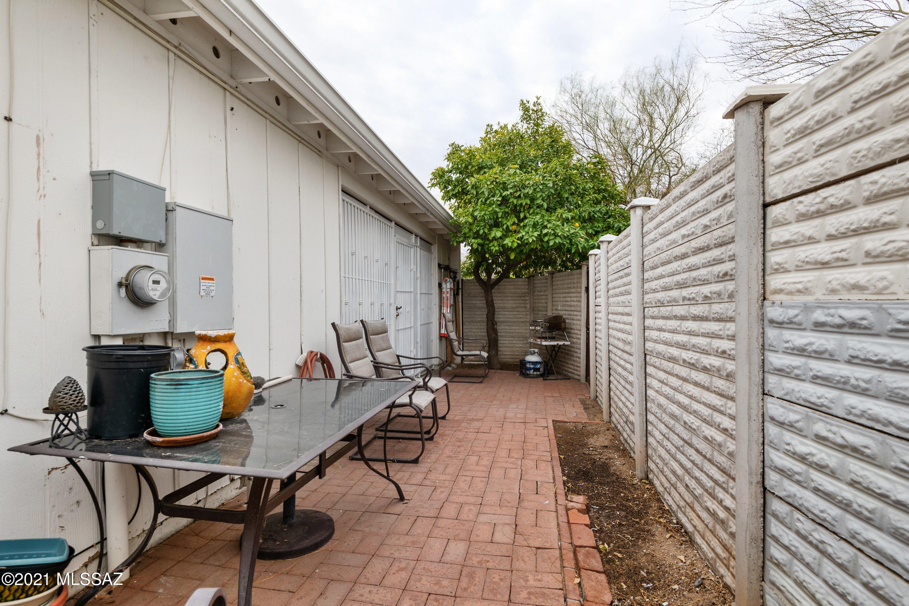 Monterey Villa (1-31) - Residential