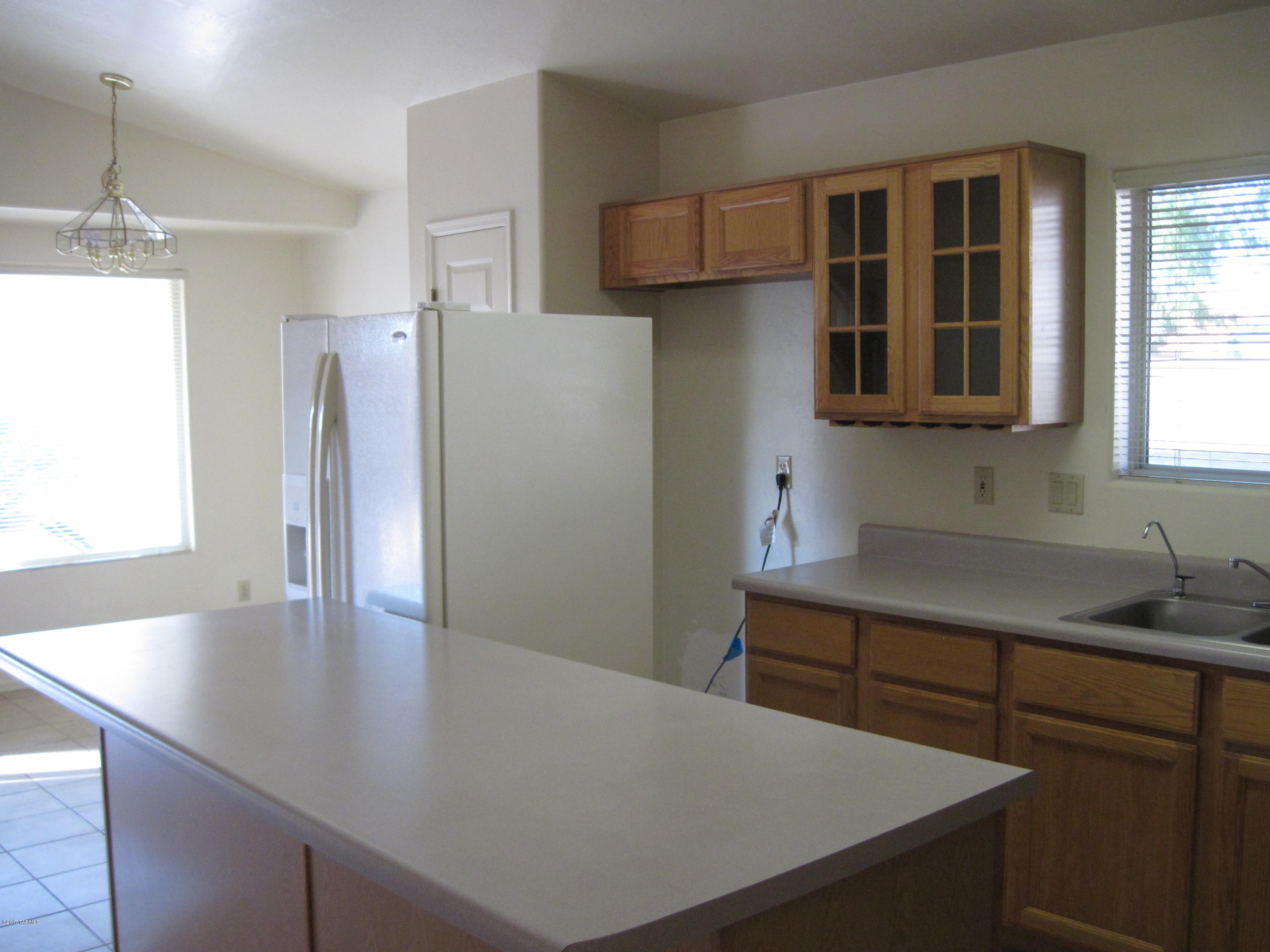 Sonrisa (1-121) - Residential Lease