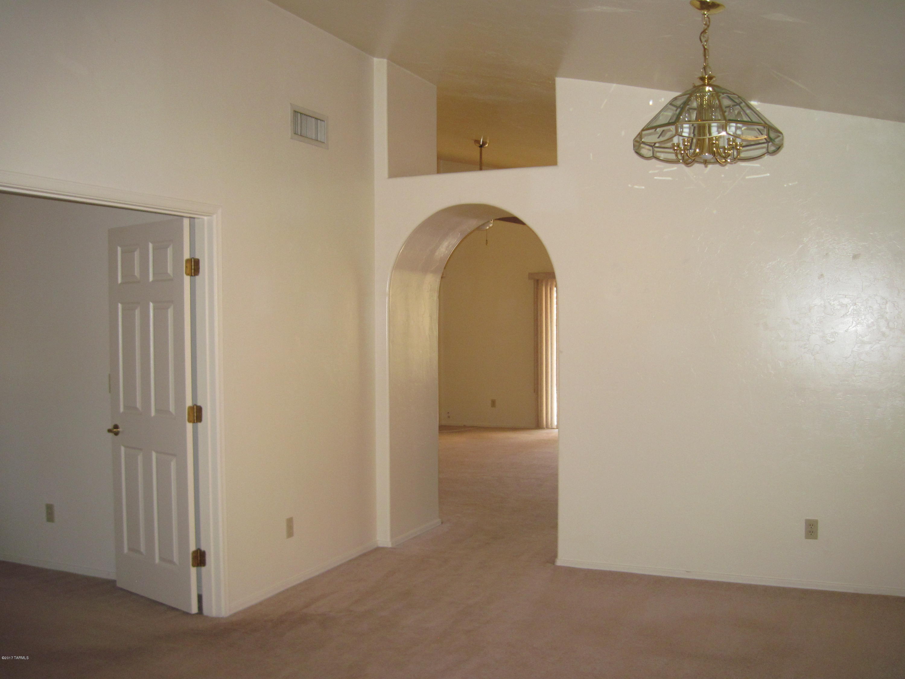 Sonrisa (1-121) - Residential Lease