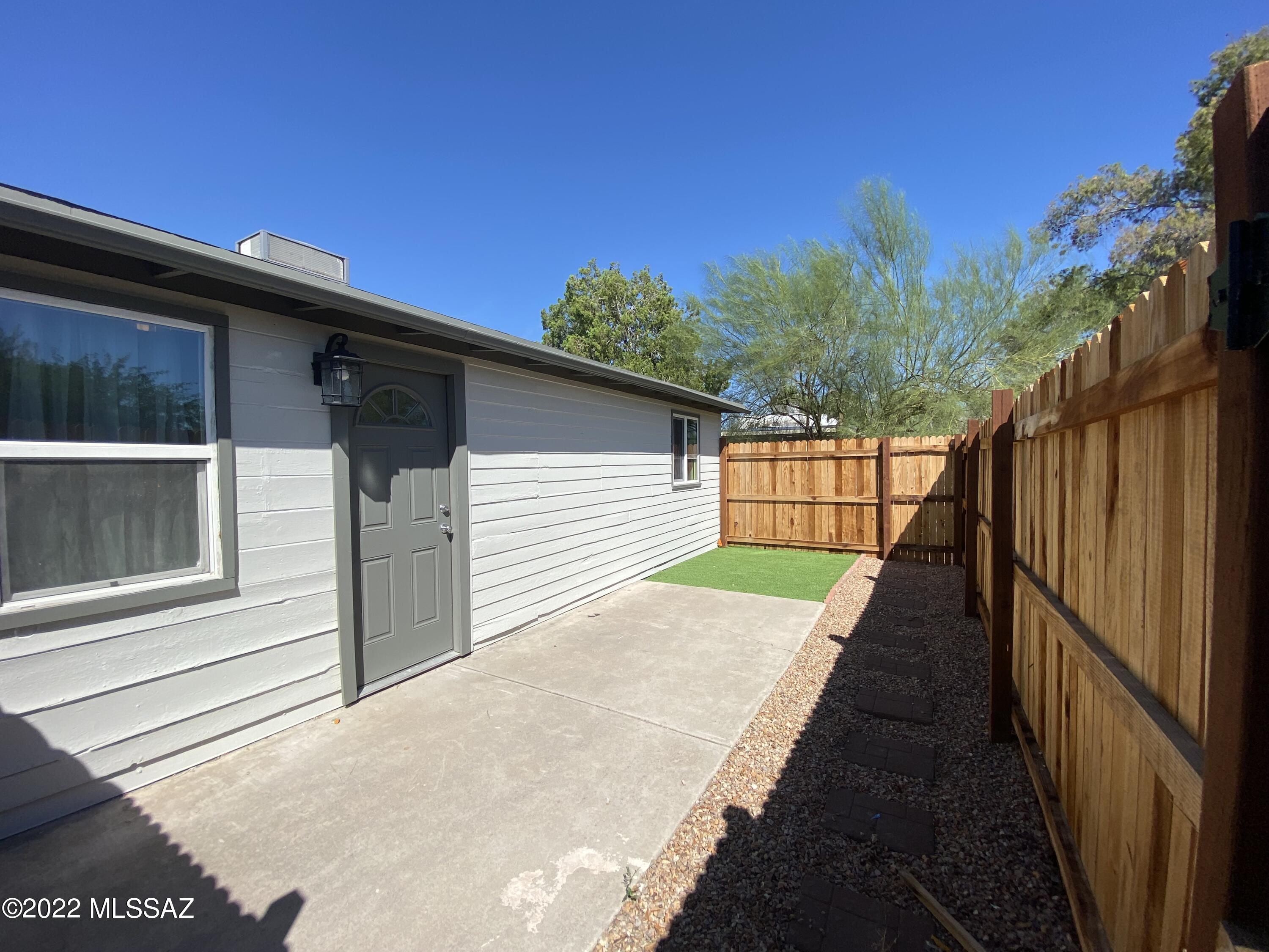 Montrose Addition - Residential Lease