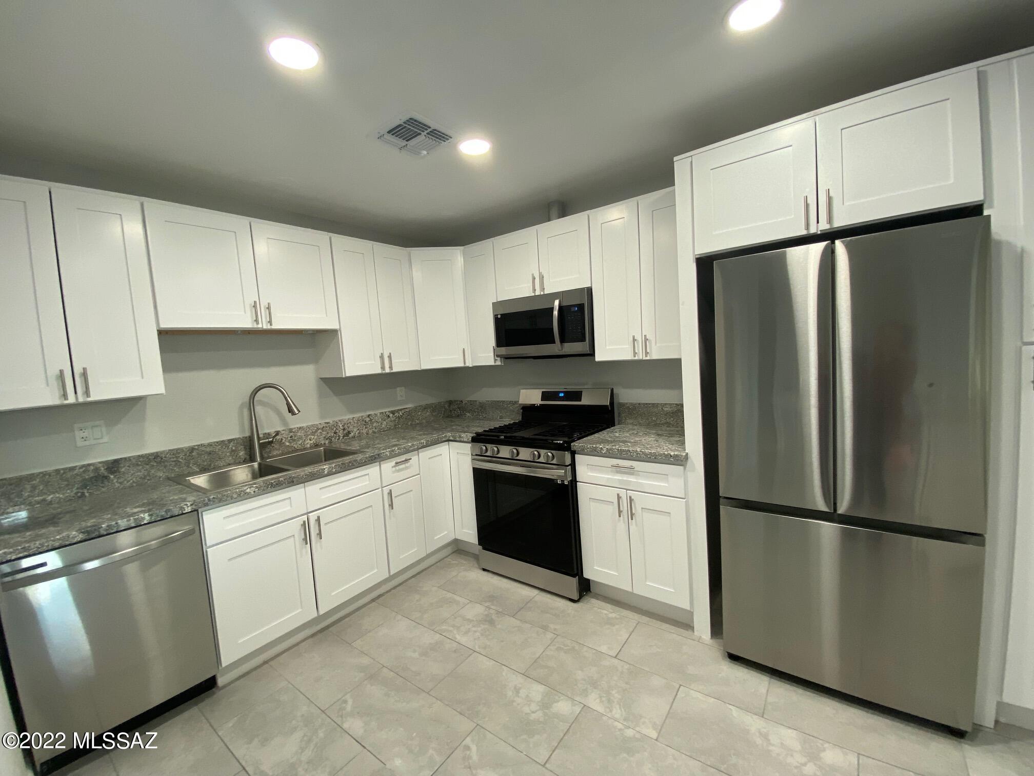 Montrose Addition - Residential Lease