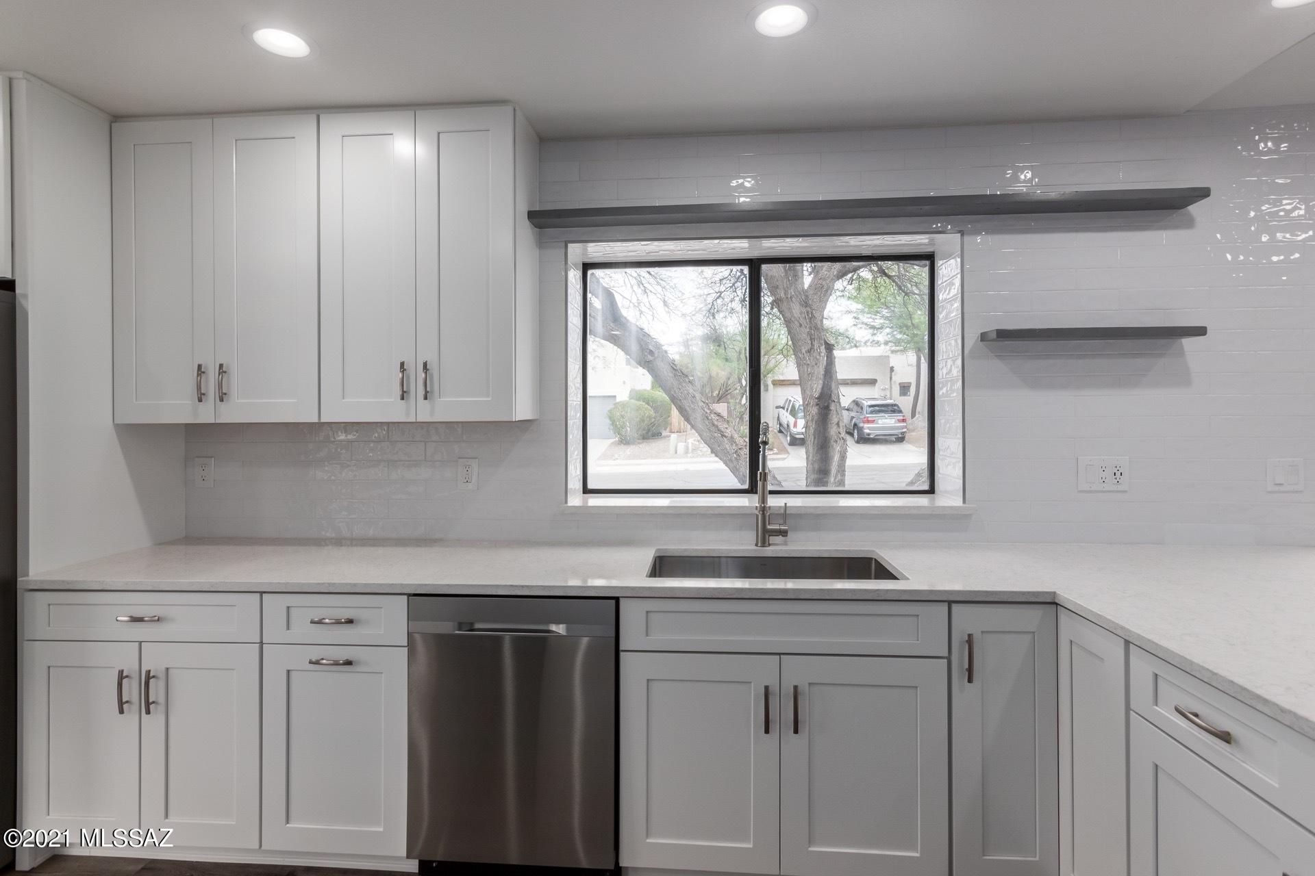Broadway Commons (1-62) - Residential