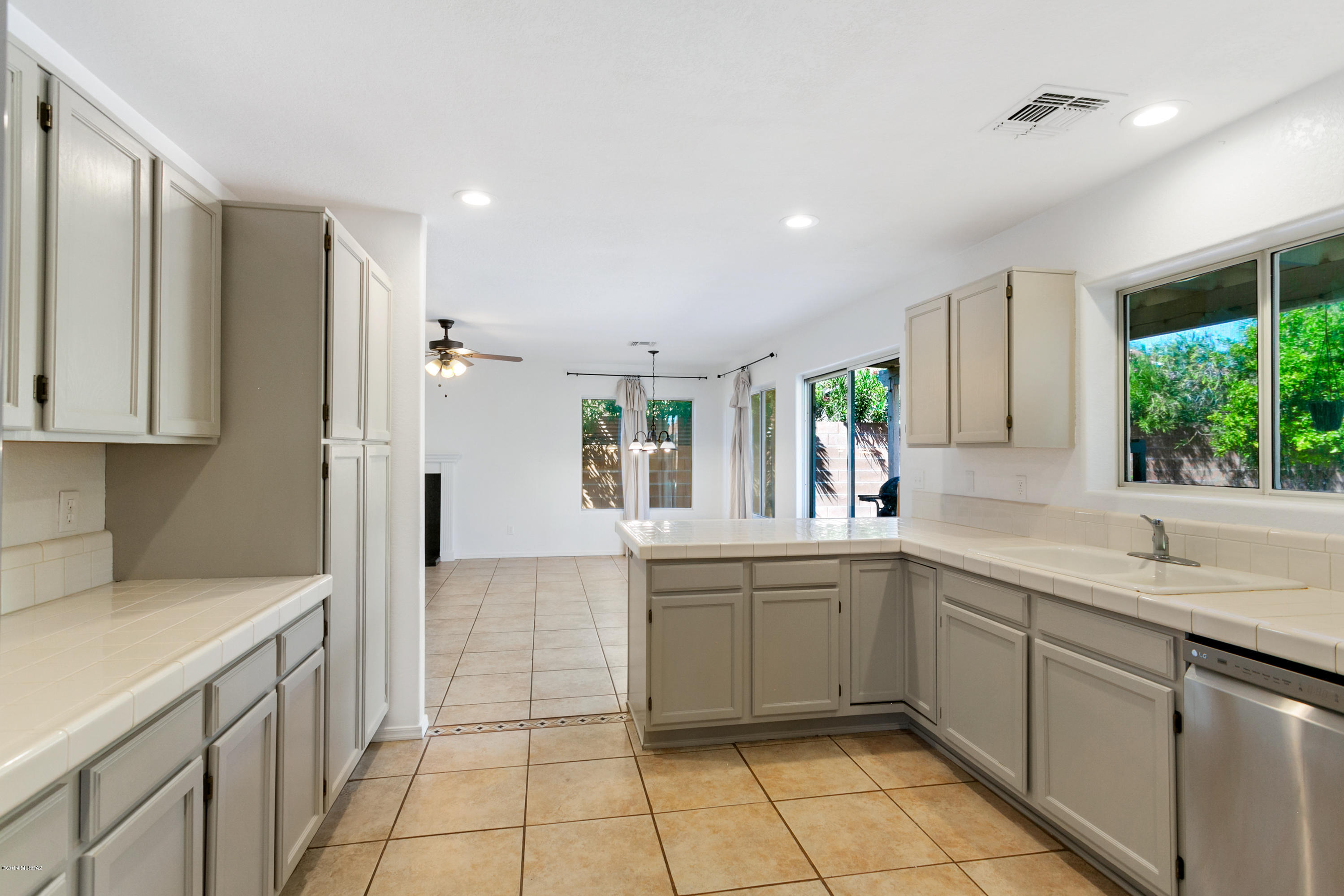 Villages Of La Canada (The) - Residential