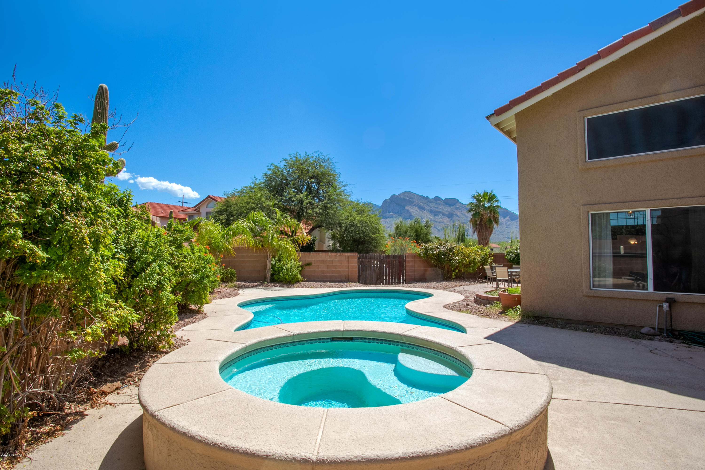 Villages Of La Canada (The) - Residential