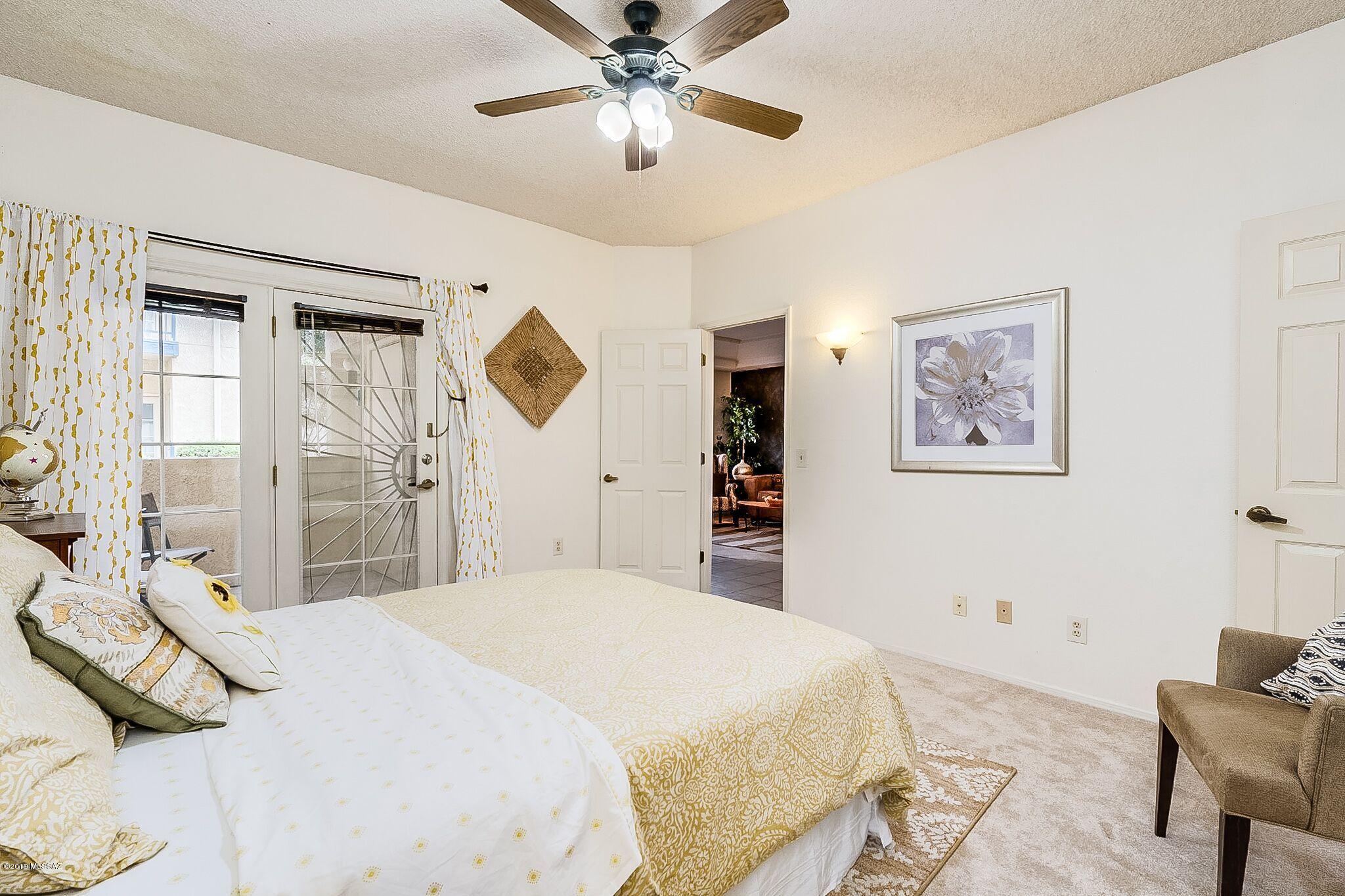 Casitas Real Condos. - Residential