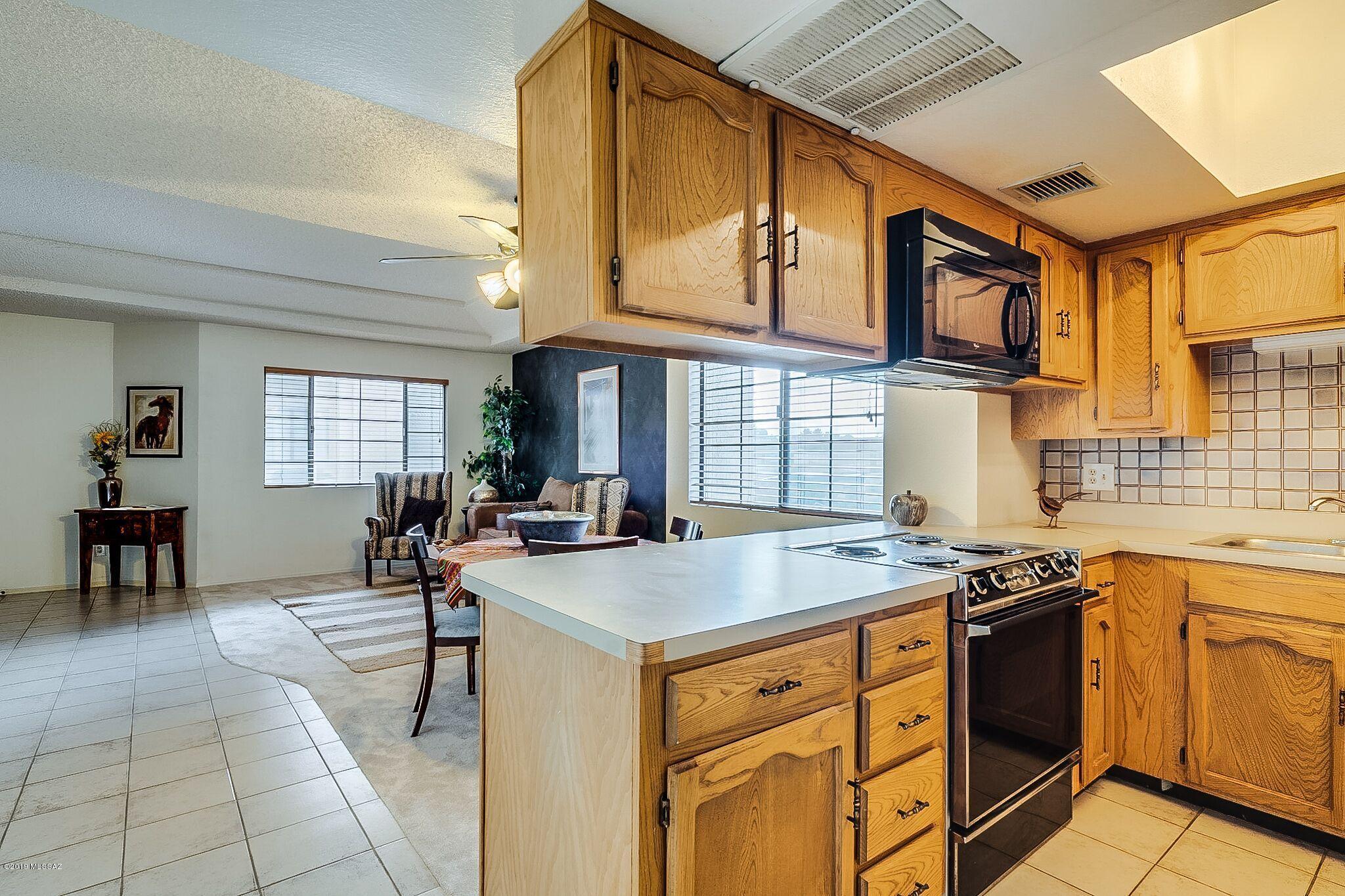 Casitas Real Condos. - Residential