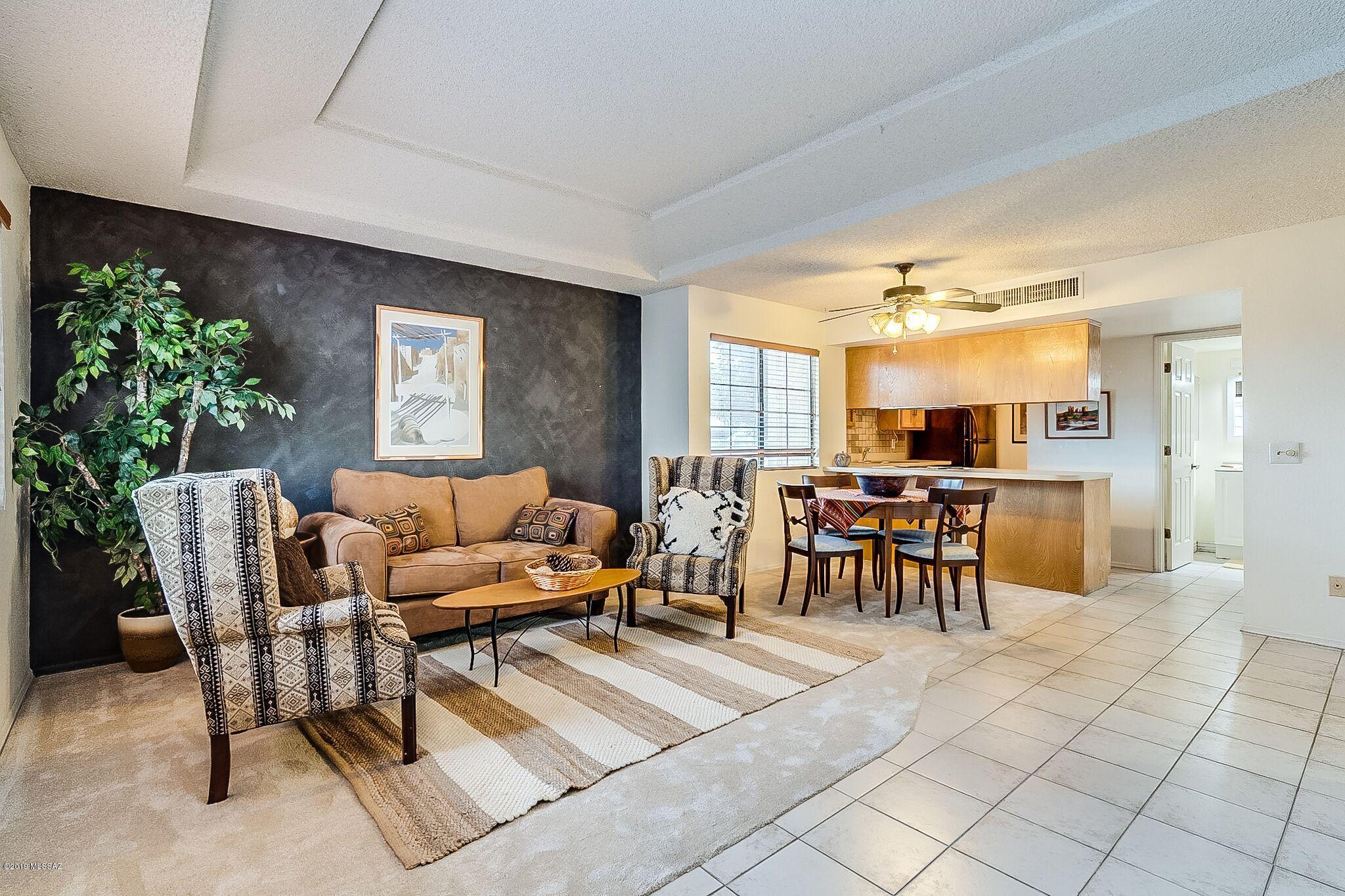 Casitas Real Condos. - Residential