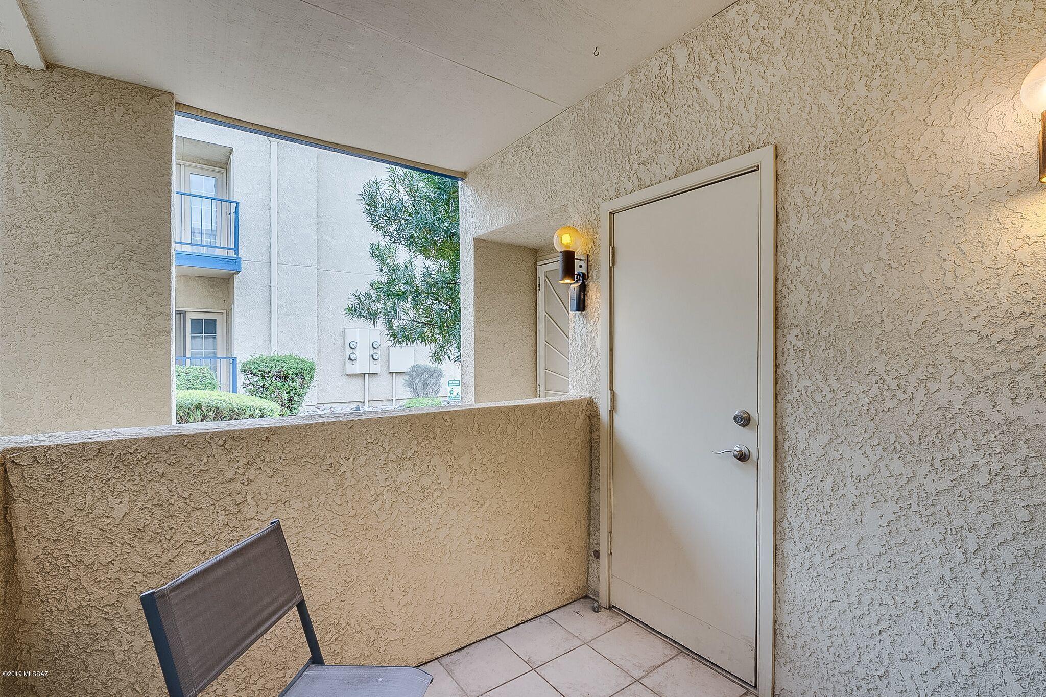 Casitas Real Condos. - Residential
