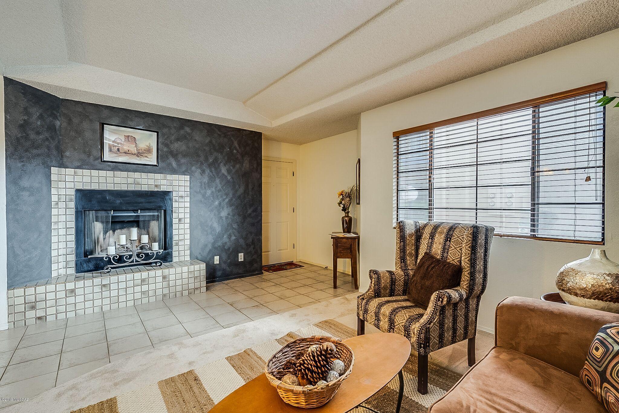 Casitas Real Condos. - Residential