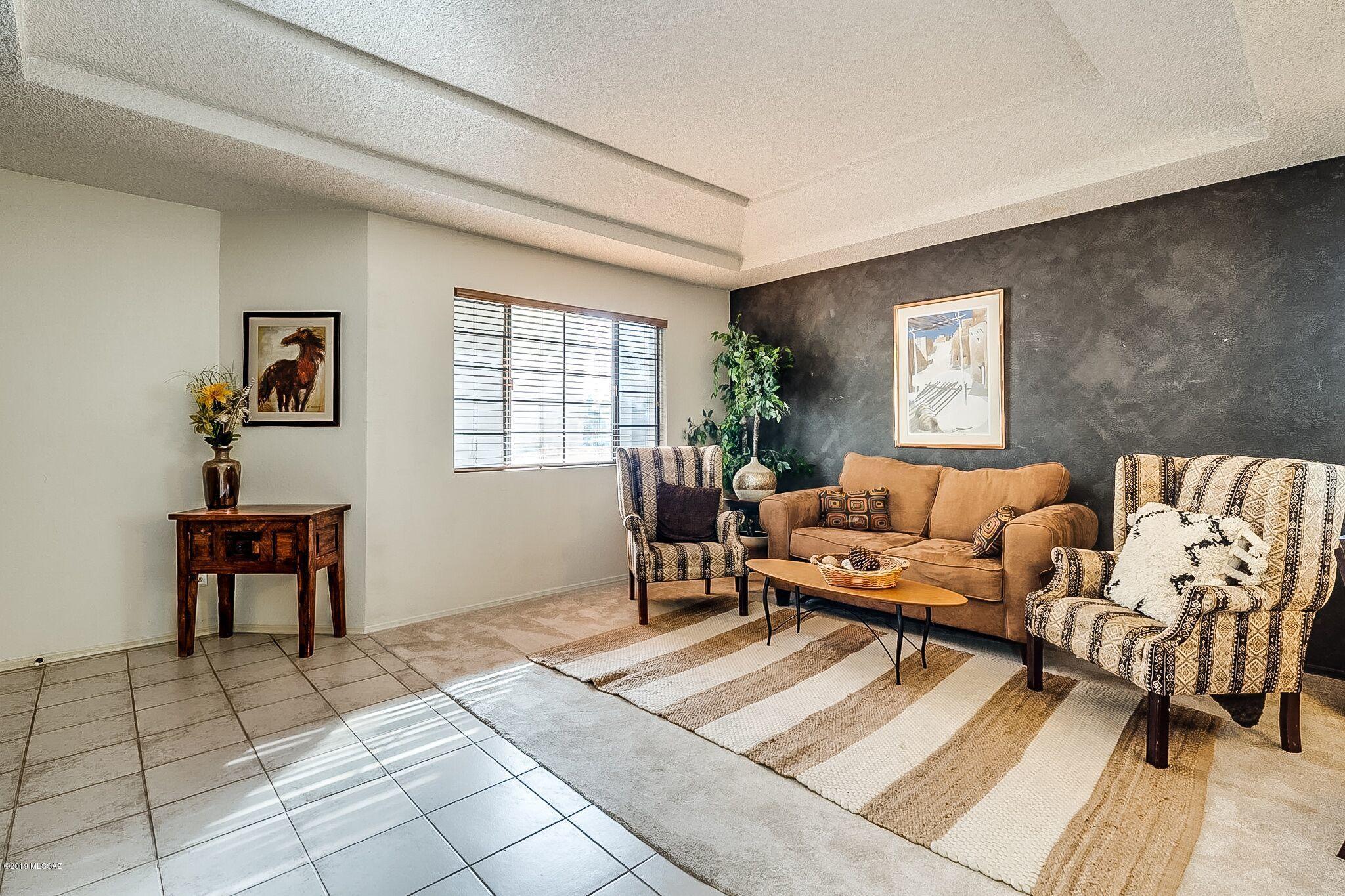 Casitas Real Condos. - Residential