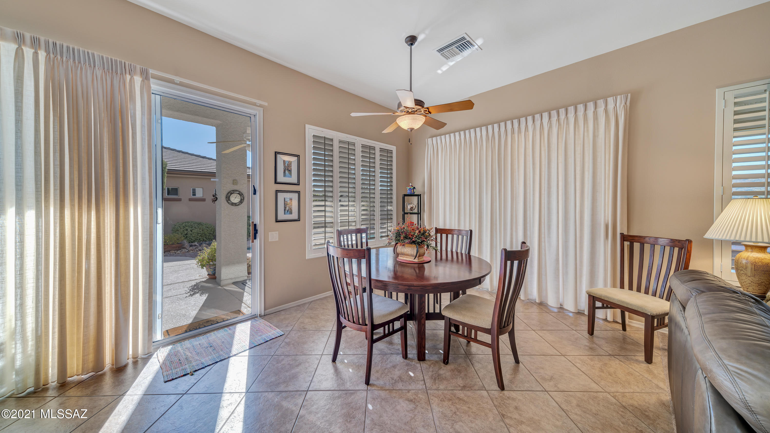 San Ignacio Vistas II (1-118) - Residential
