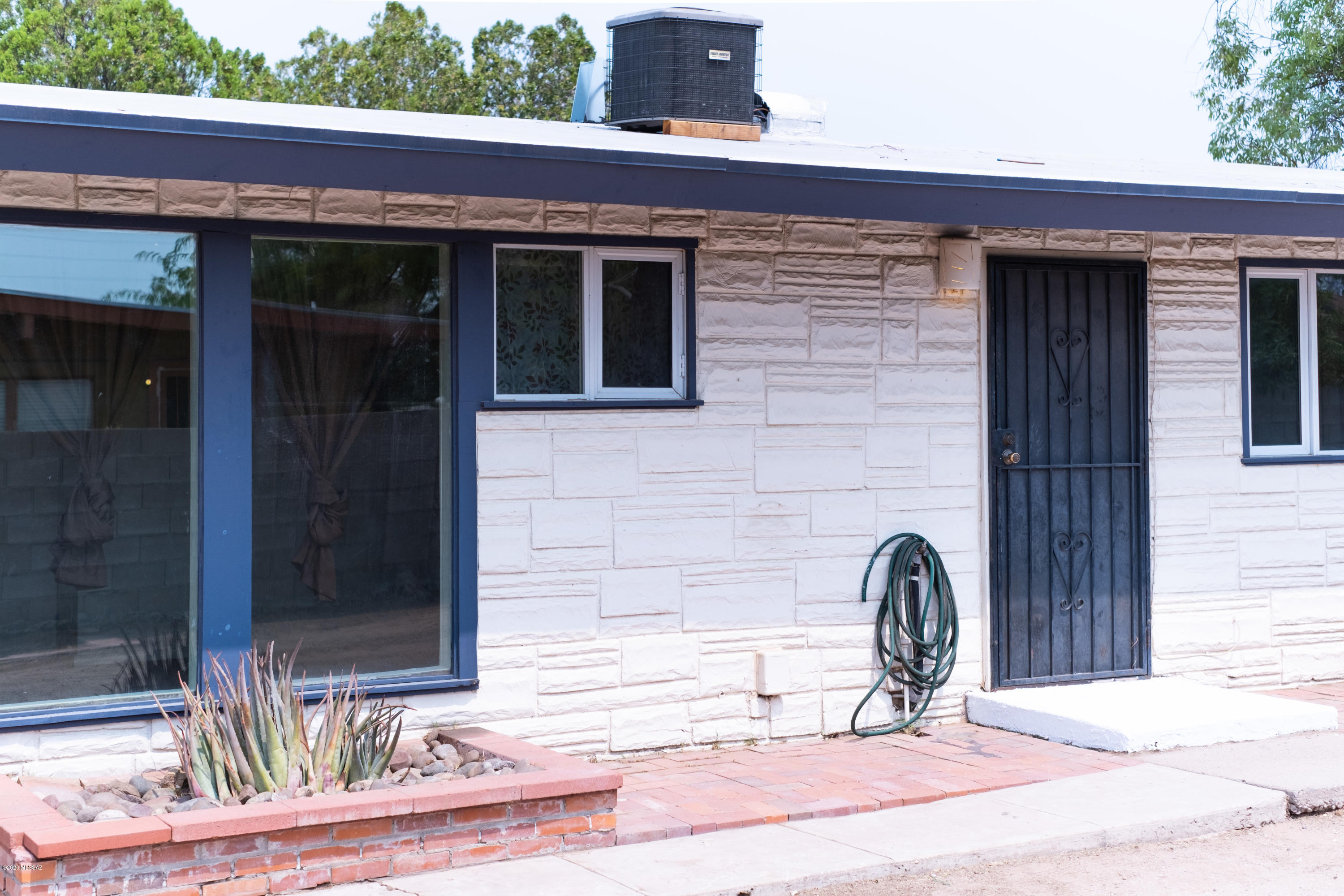 Pueblo Gardens - Residential