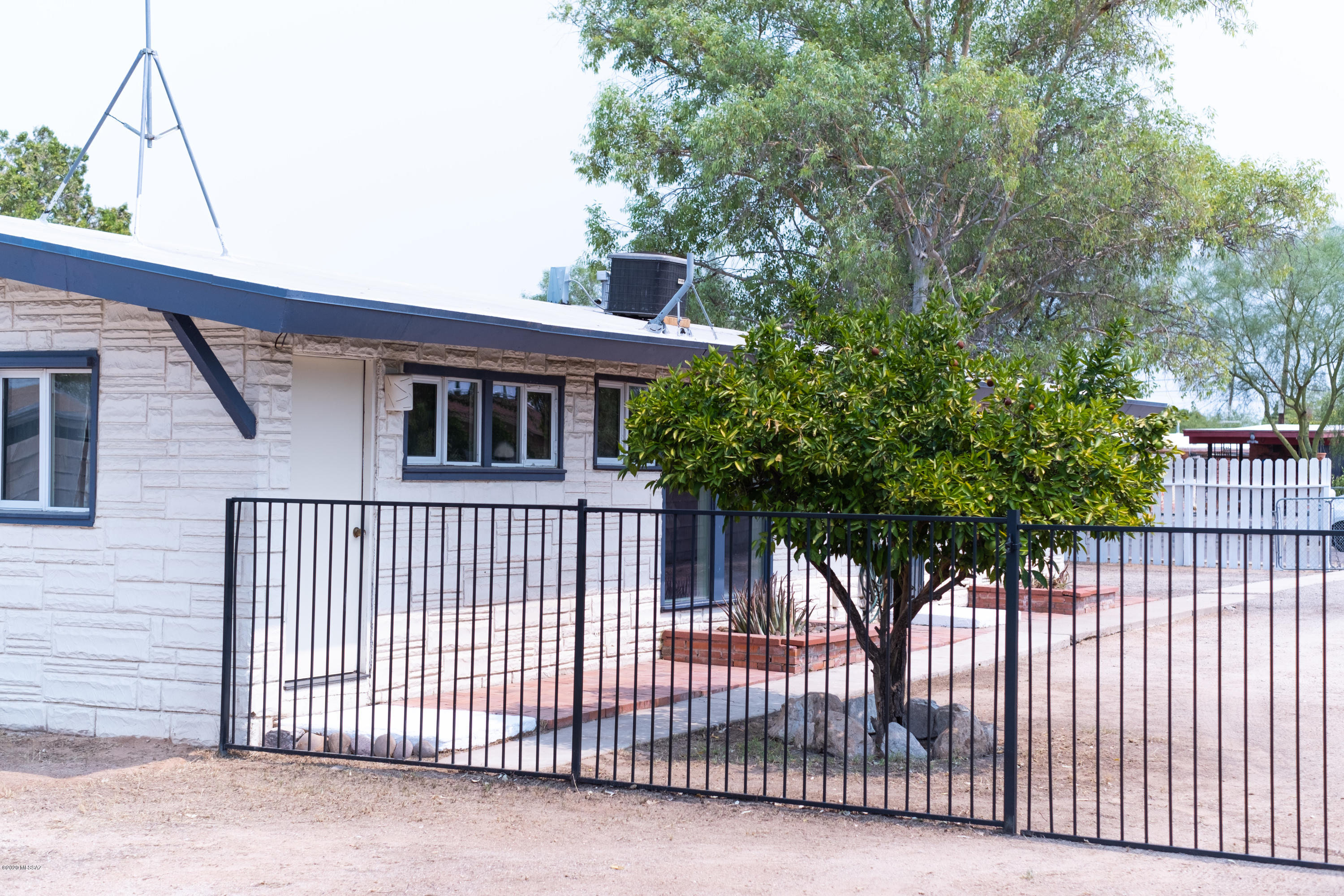 Pueblo Gardens - Residential