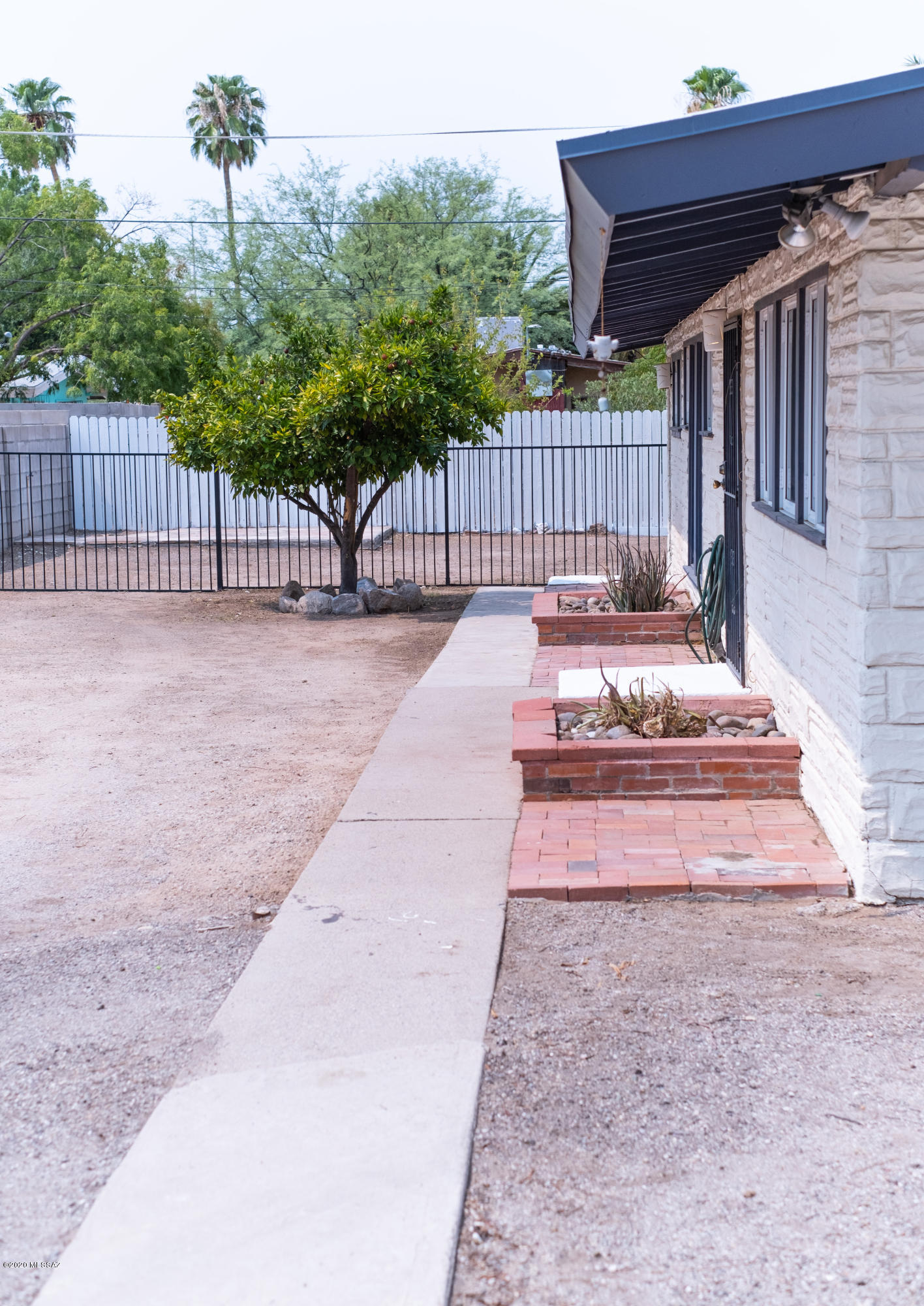 Pueblo Gardens - Residential