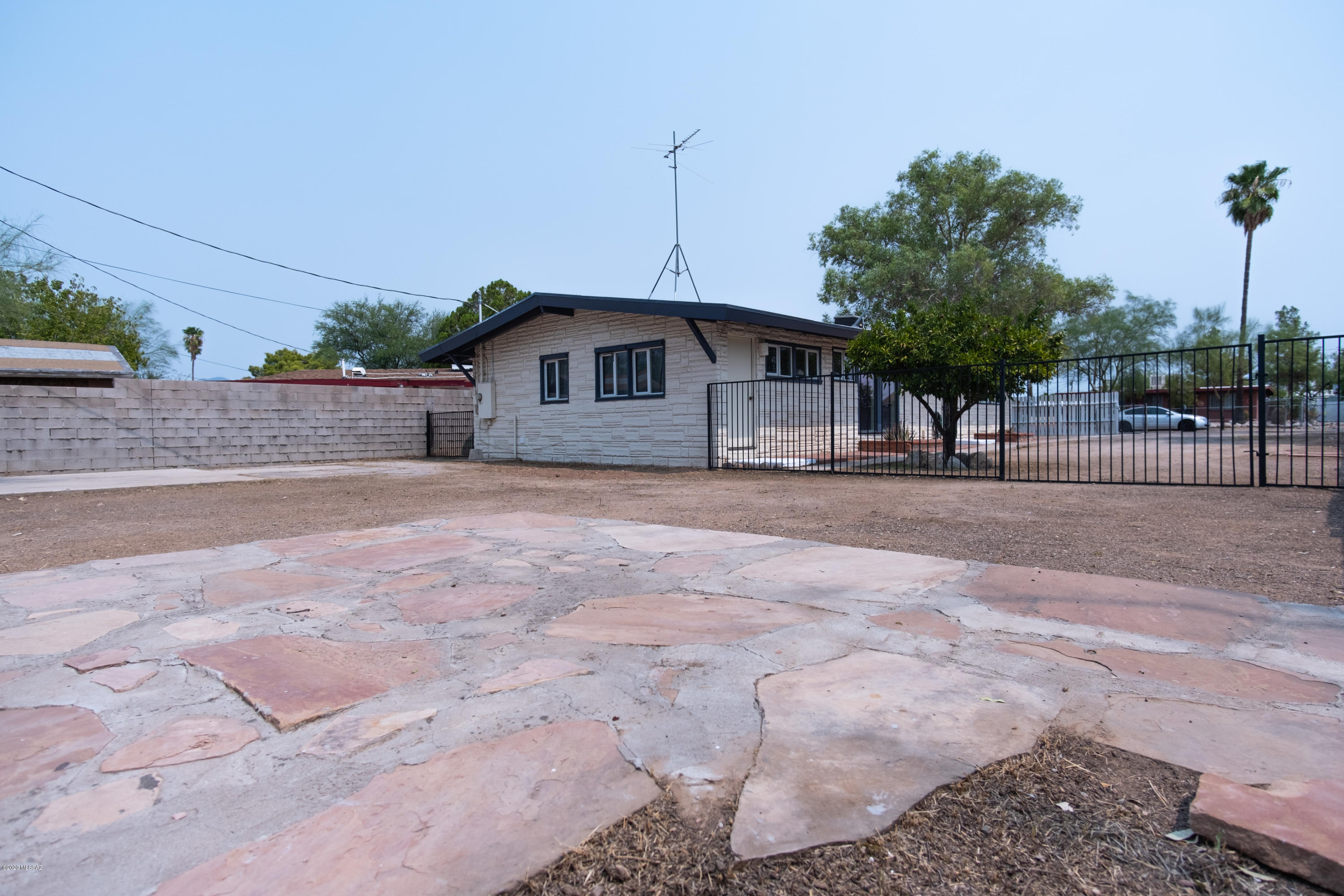 Pueblo Gardens - Residential