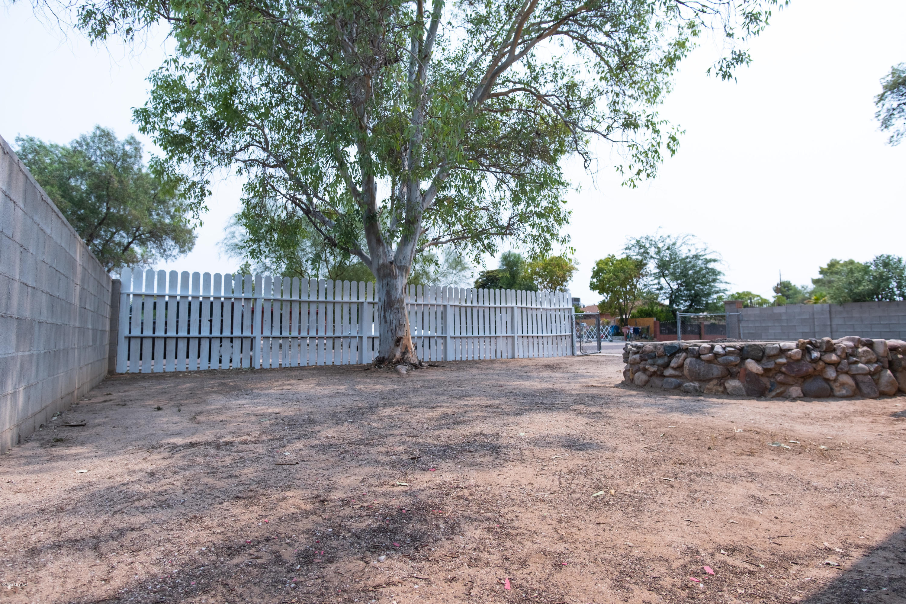Pueblo Gardens - Residential