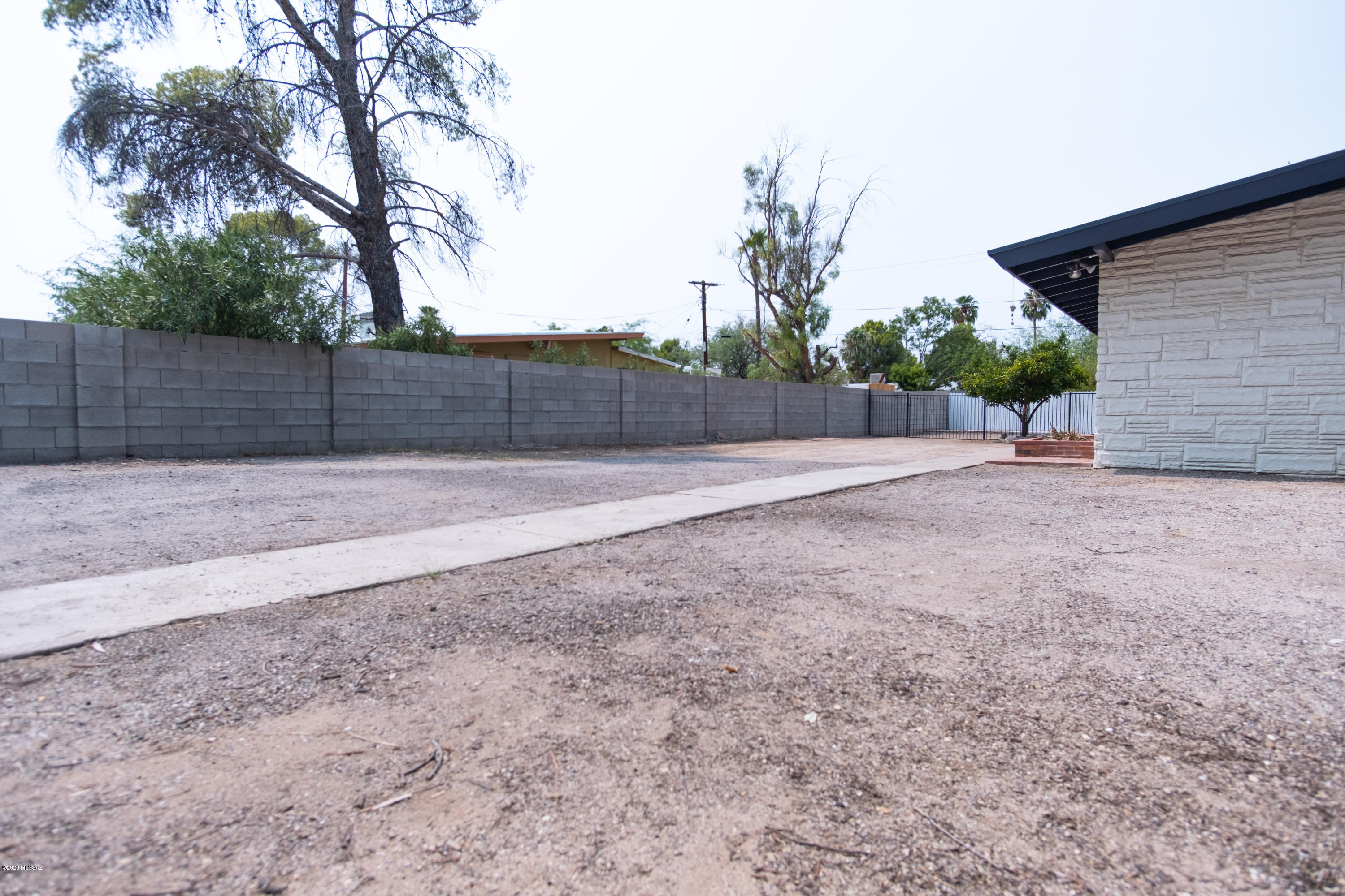 Pueblo Gardens - Residential